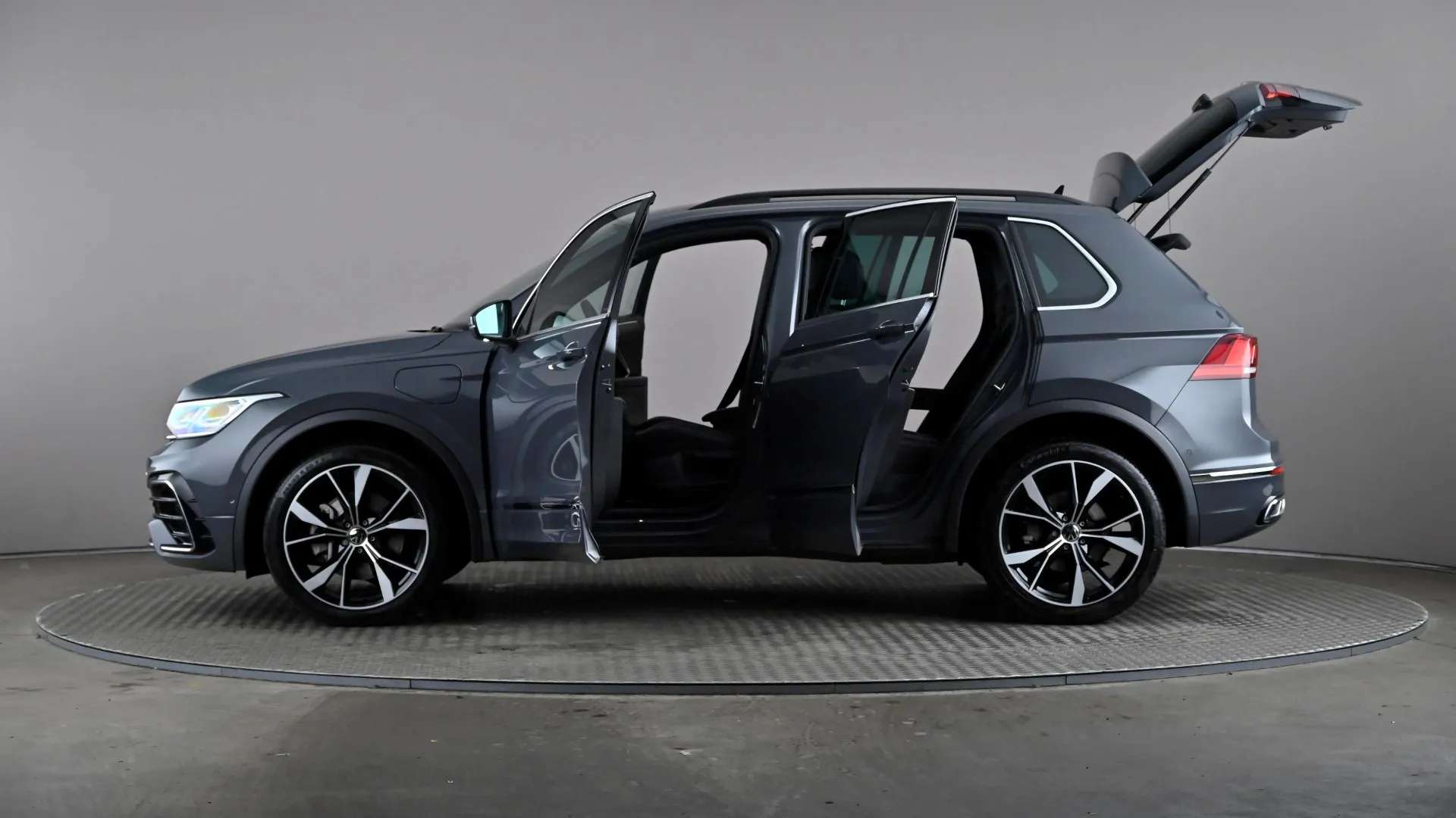 2023 VOLKSWAGEN TIGUAN 2023 VOLKSWAGEN TIGUAN