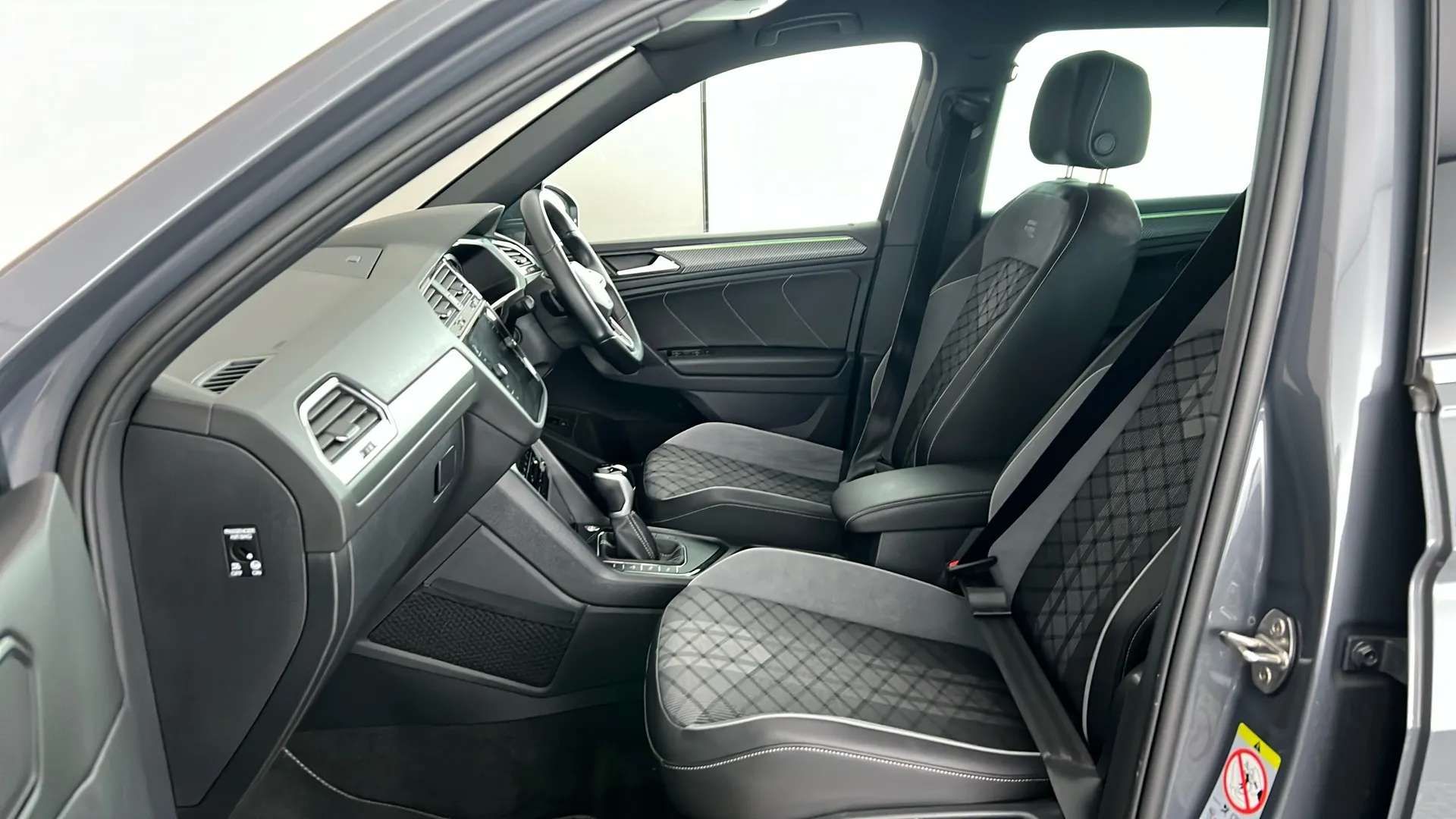 2023 VOLKSWAGEN TIGUAN 2023 VOLKSWAGEN TIGUAN