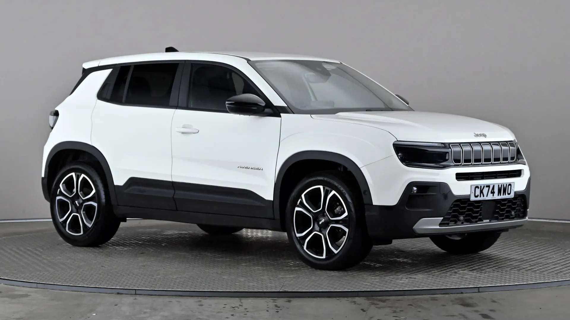 A 2024 JEEP AVENGER 1.2 e-Hybrid Summit DCT A 2024 JEEP AVENGER 1.2 e-Hybrid Summit DCT