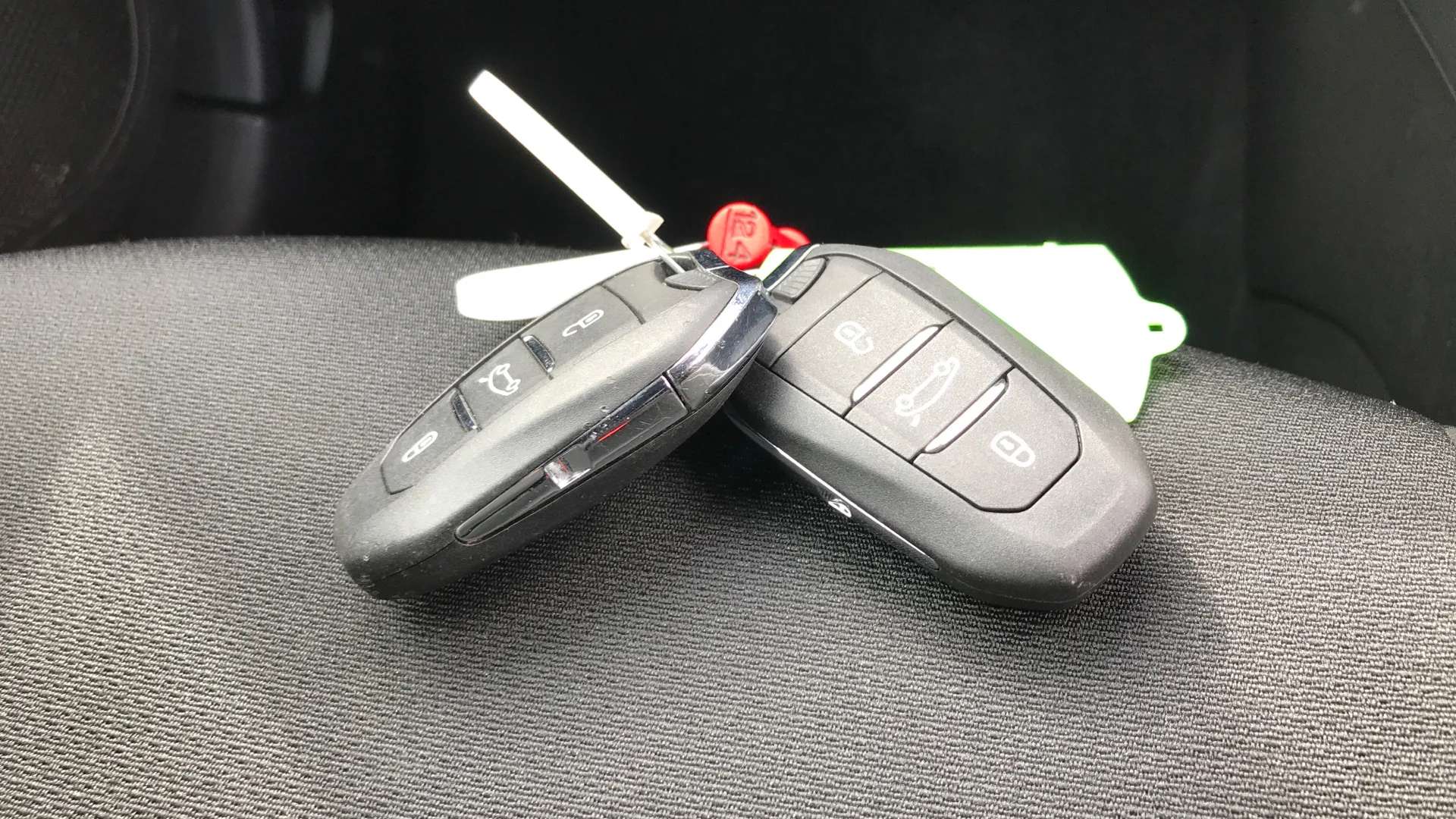 2025 JEEP AVENGER 2025 JEEP AVENGER