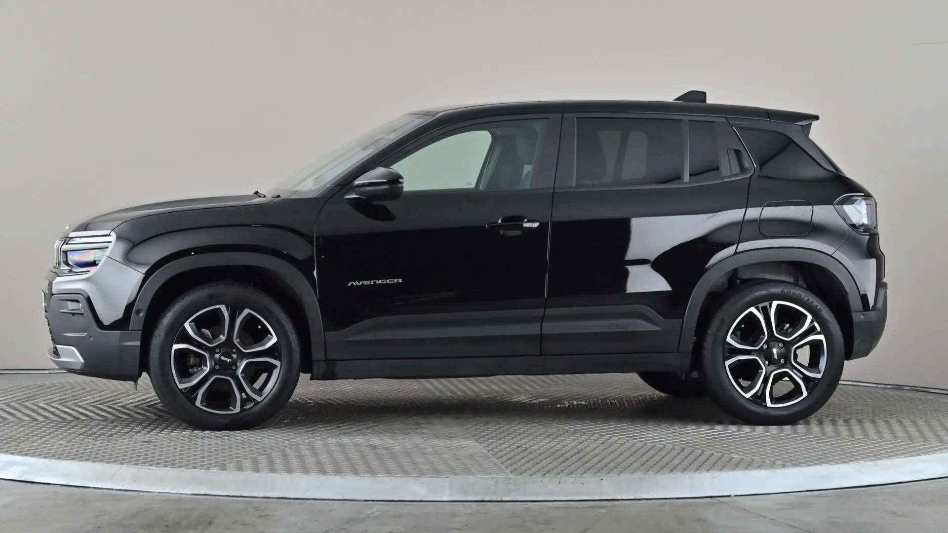 A 2025 JEEP AVENGER 1.2 e-Hybrid Summit DCT A 2025 JEEP AVENGER 1.2 e-Hybrid Summit DCT