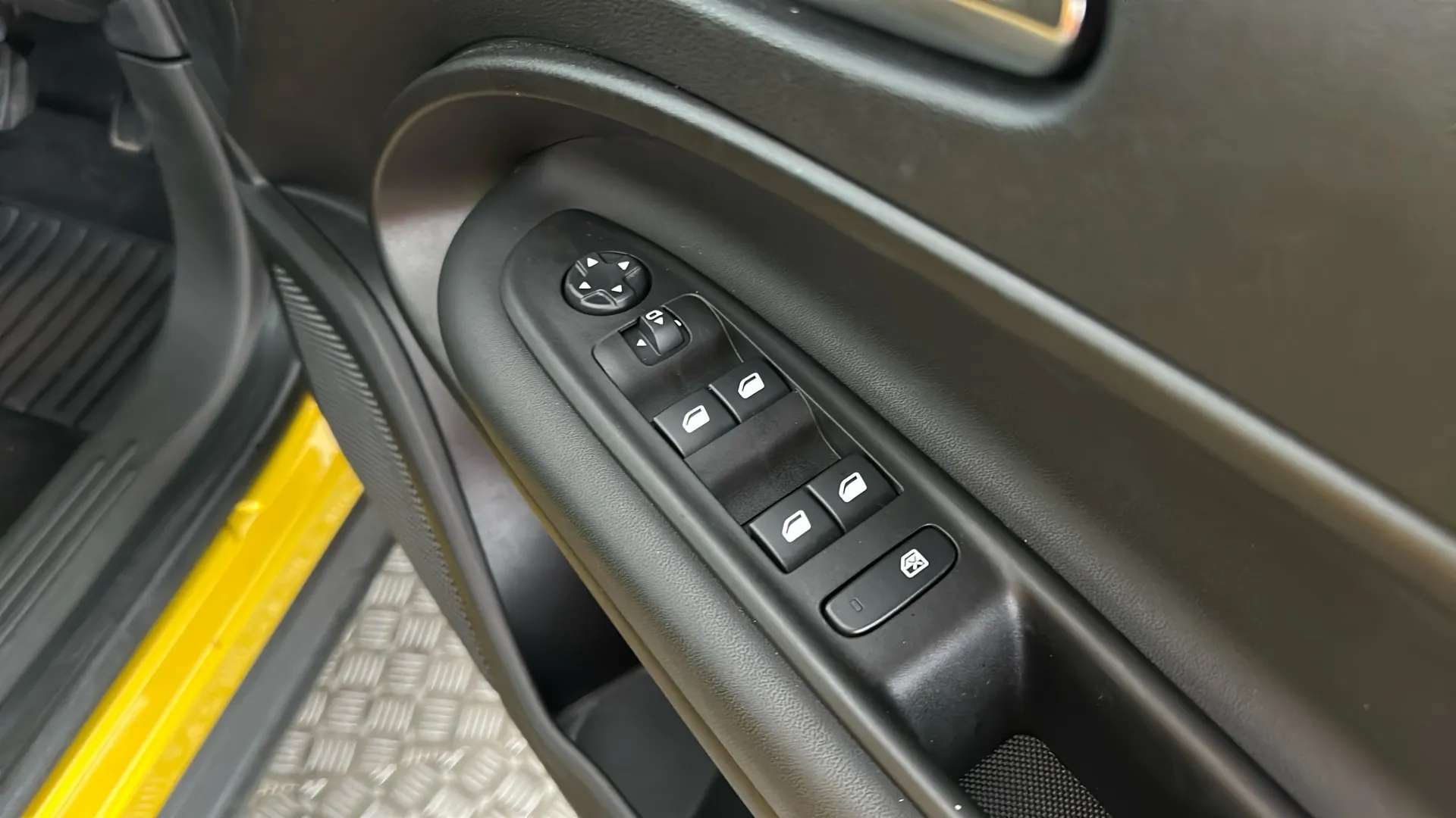 2025 JEEP AVENGER 2025 JEEP AVENGER