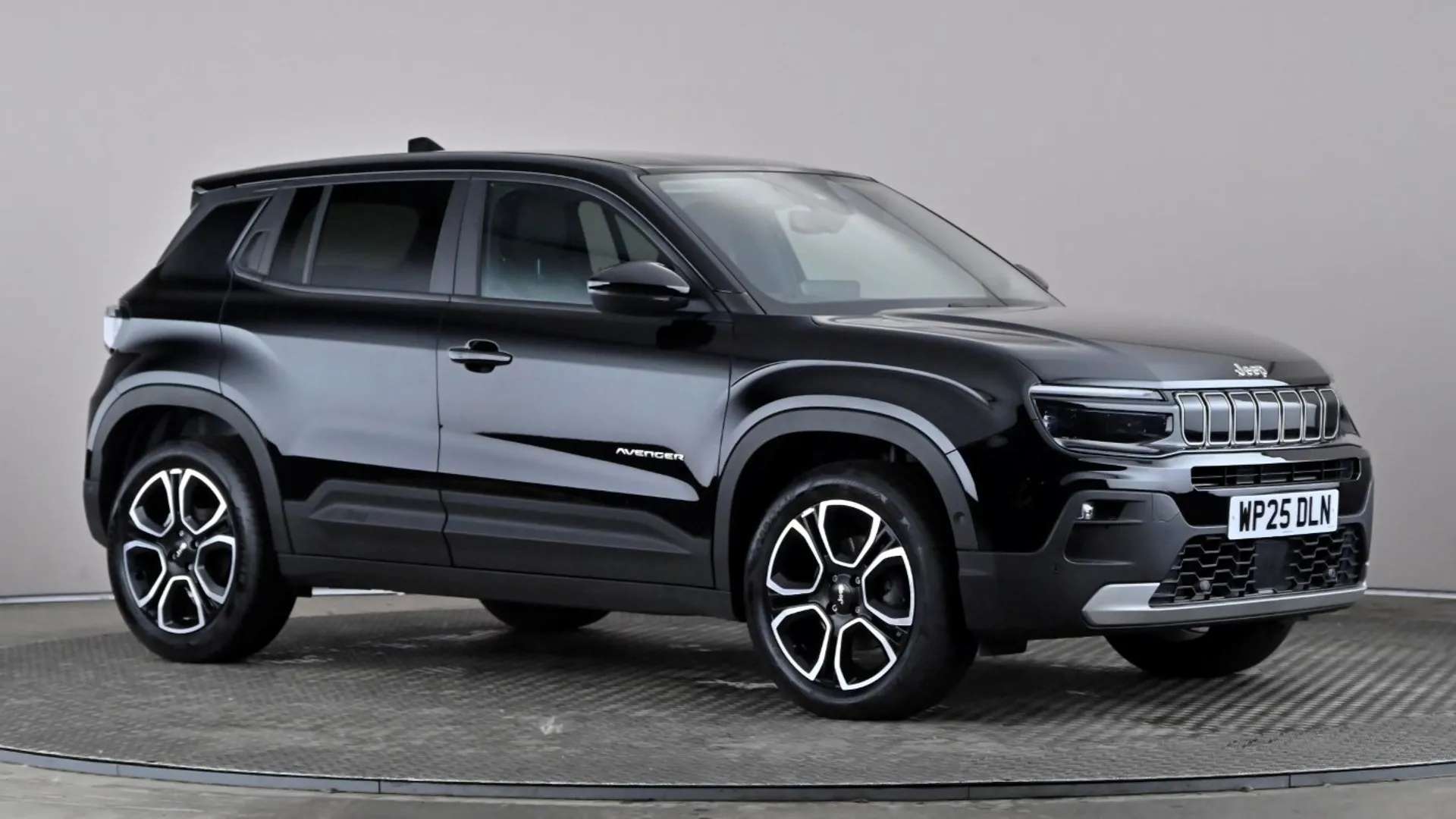 A 2025 JEEP AVENGER 1.2 e-Hybrid Summit DCT A 2025 JEEP AVENGER 1.2 e-Hybrid Summit DCT