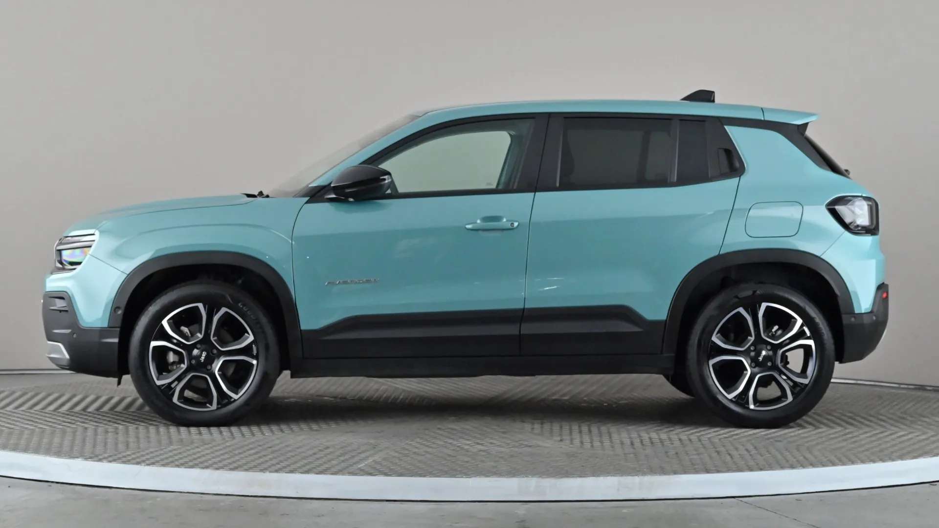A 2025 JEEP AVENGER 1.2 e-Hybrid Summit DCT A 2025 JEEP AVENGER 1.2 e-Hybrid Summit DCT