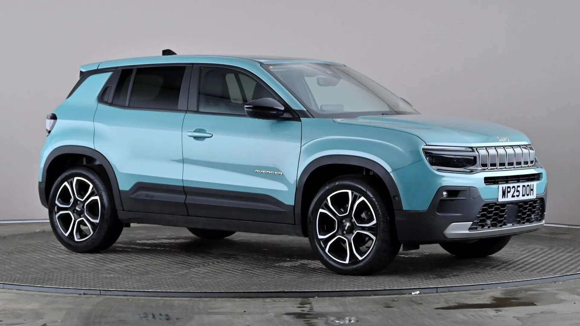 A 2025 JEEP AVENGER 1.2 e-Hybrid Summit DCT A 2025 JEEP AVENGER 1.2 e-Hybrid Summit DCT