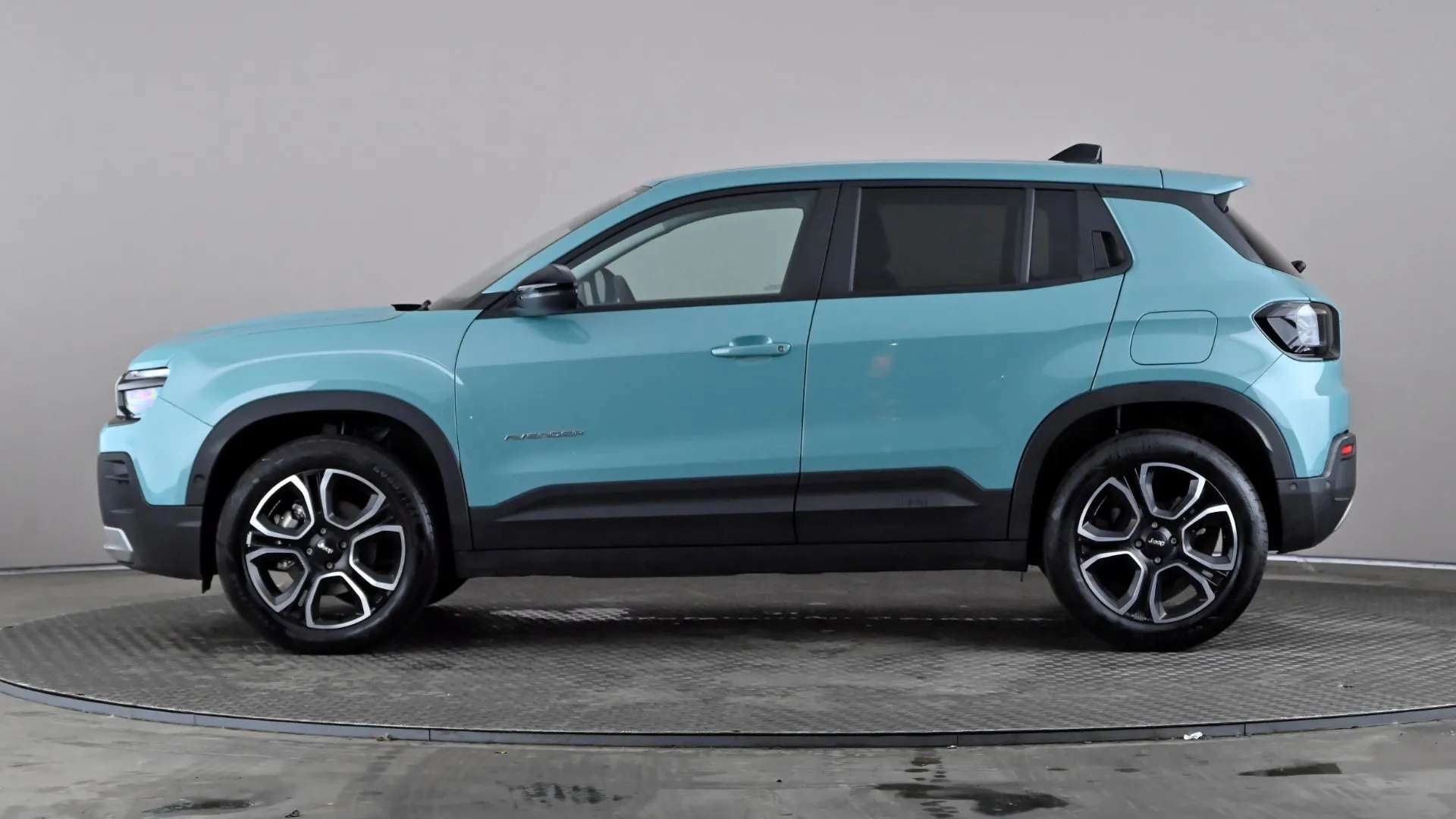 A 2025 JEEP AVENGER 1.2 e-Hybrid Summit DCT A 2025 JEEP AVENGER 1.2 e-Hybrid Summit DCT
