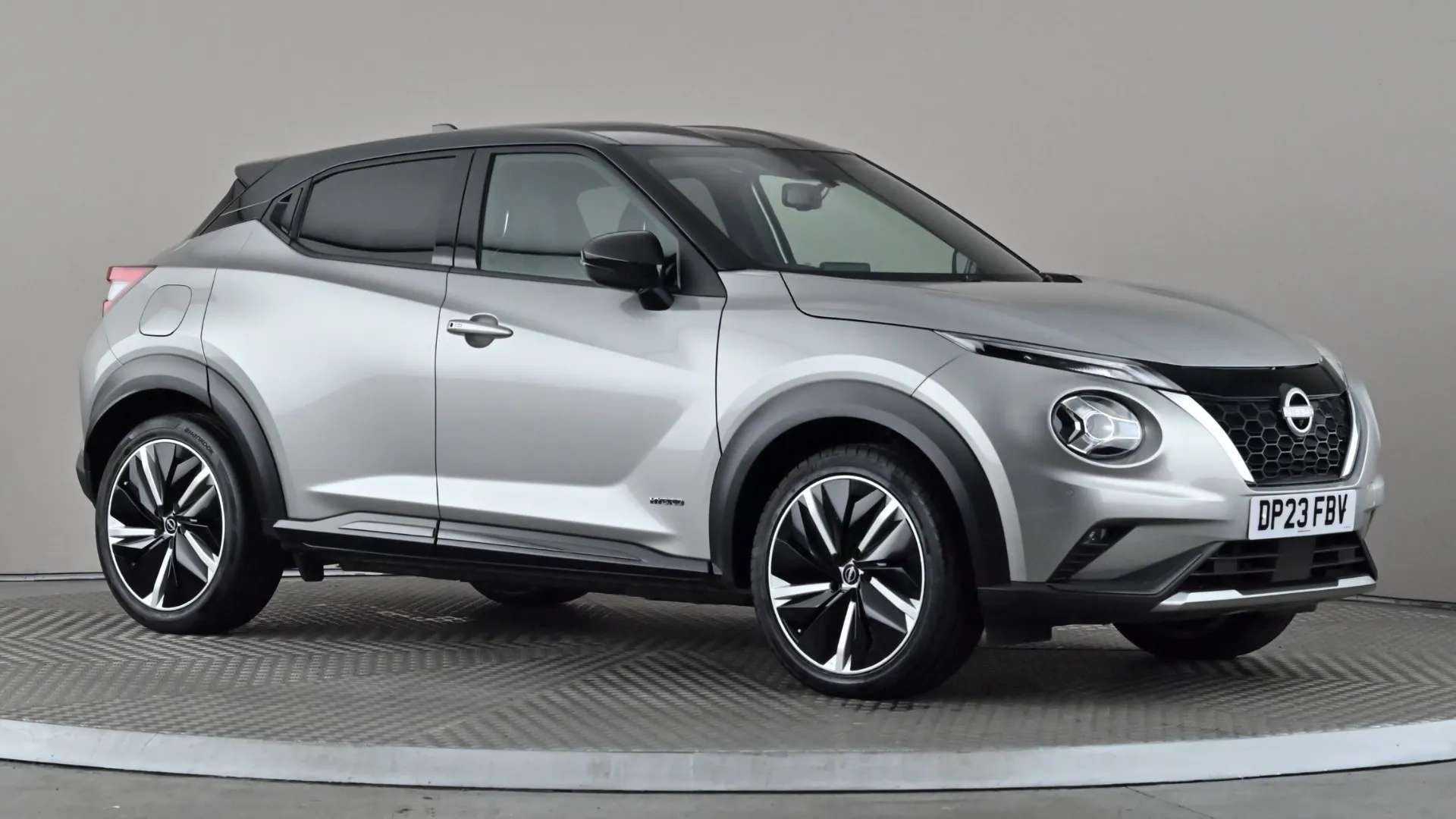 A 2023 NISSAN JUKE 1.6 Hybrid Tekna+ Auto A 2023 NISSAN JUKE 1.6 Hybrid Tekna+ Auto