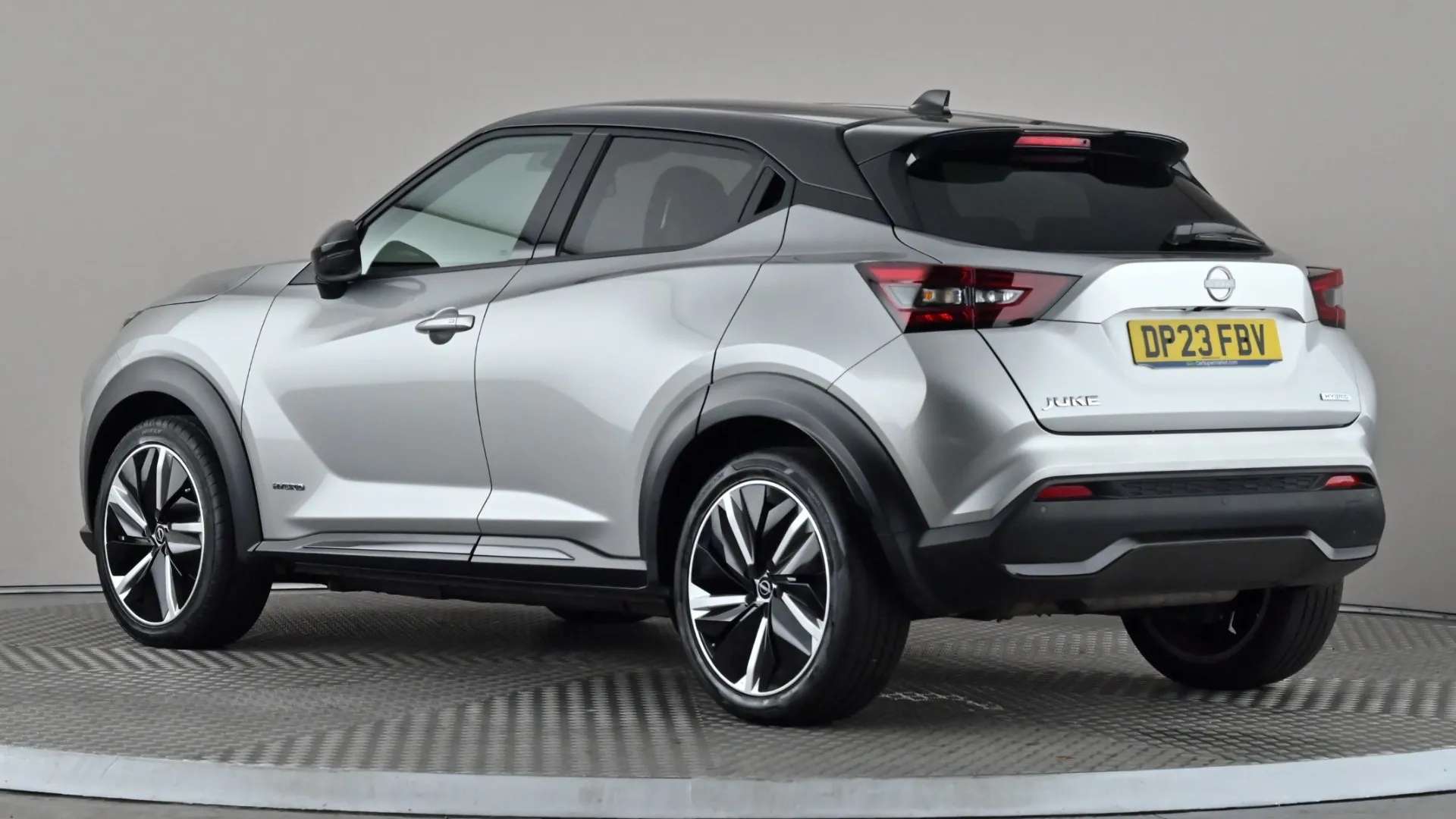 A 2023 NISSAN JUKE 1.6 Hybrid Tekna+ Auto A 2023 NISSAN JUKE 1.6 Hybrid Tekna+ Auto
