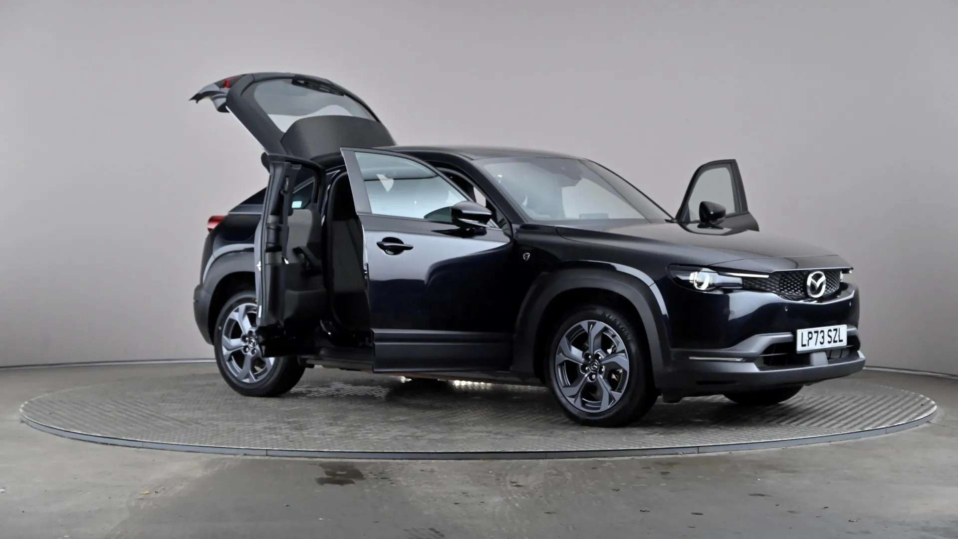 2023 MAZDA MX-30 2023 MAZDA MX-30