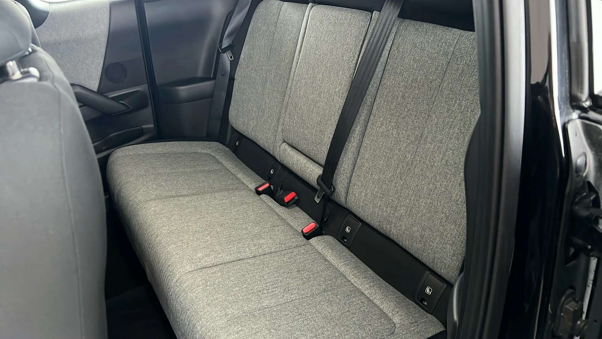 2023 MAZDA MX-30 2023 MAZDA MX-30