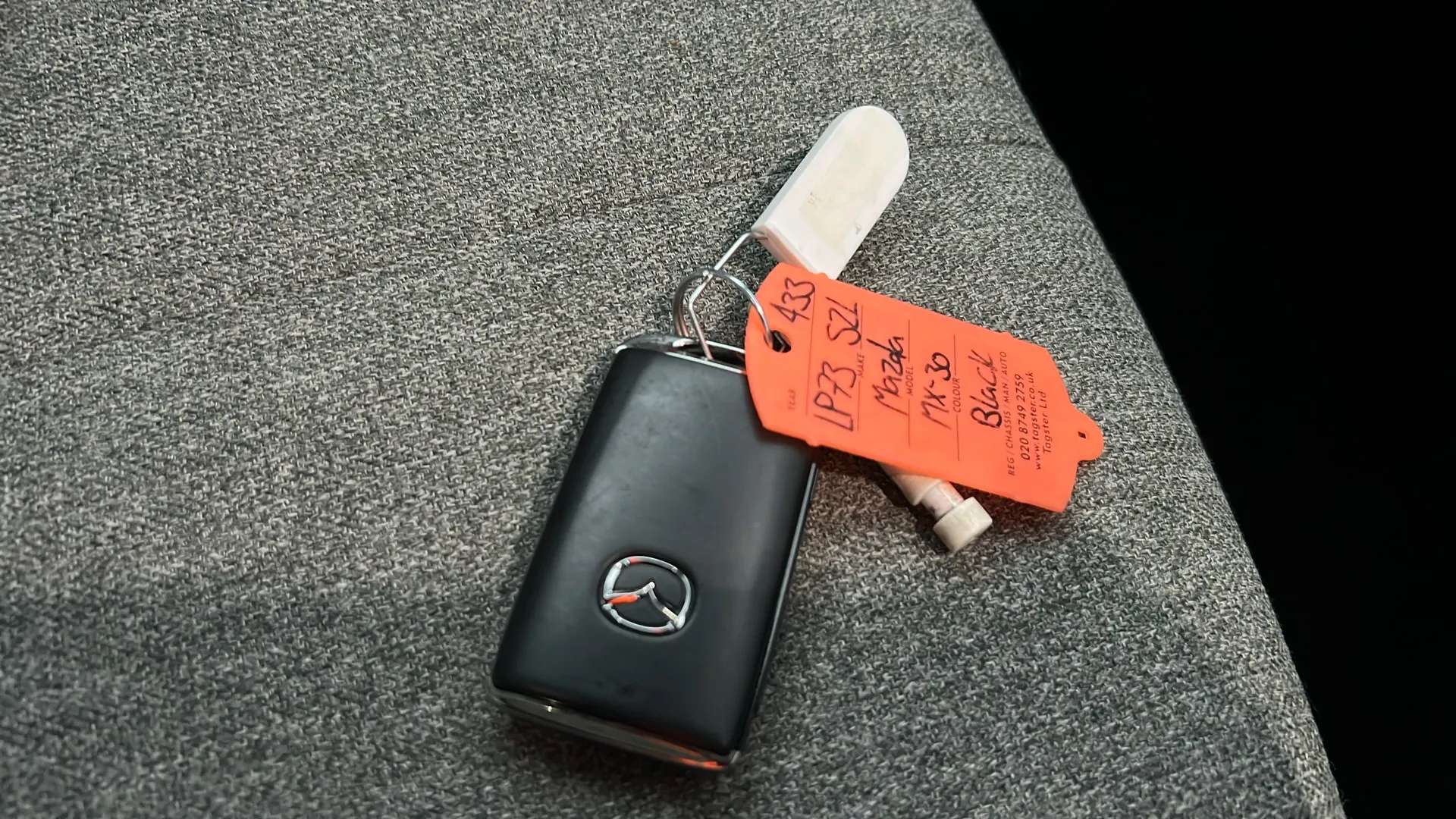 2023 MAZDA MX-30 2023 MAZDA MX-30