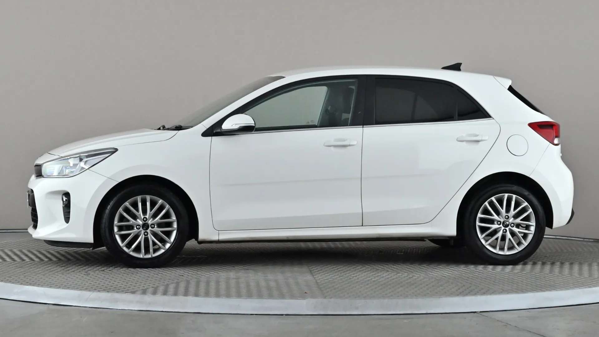 A 2020 KIA RIO 1.0 T GDi 3 A 2020 KIA RIO 1.0 T GDi 3