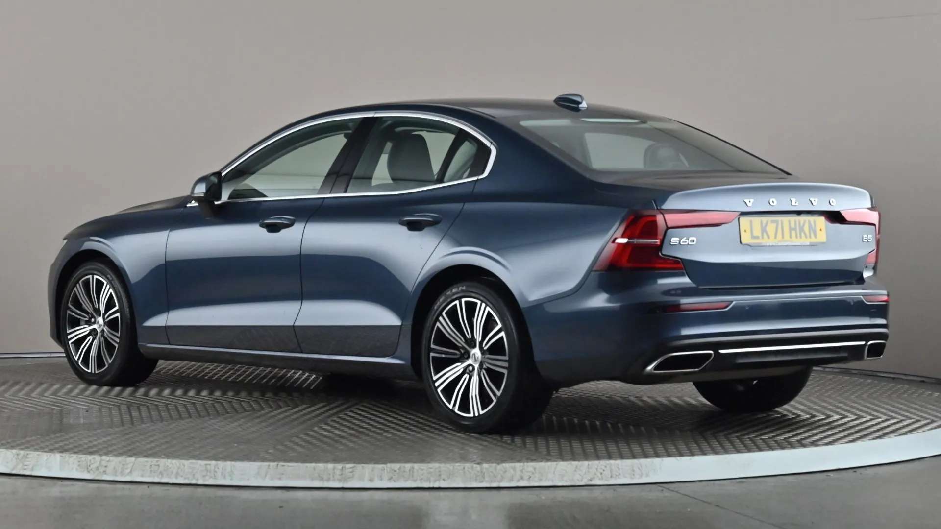 2021 VOLVO S60 2021 VOLVO S60