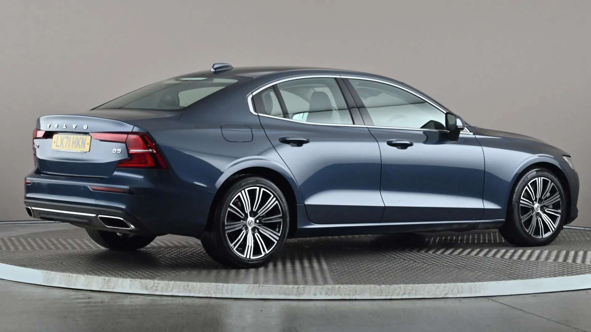 2021 VOLVO S60 2021 VOLVO S60