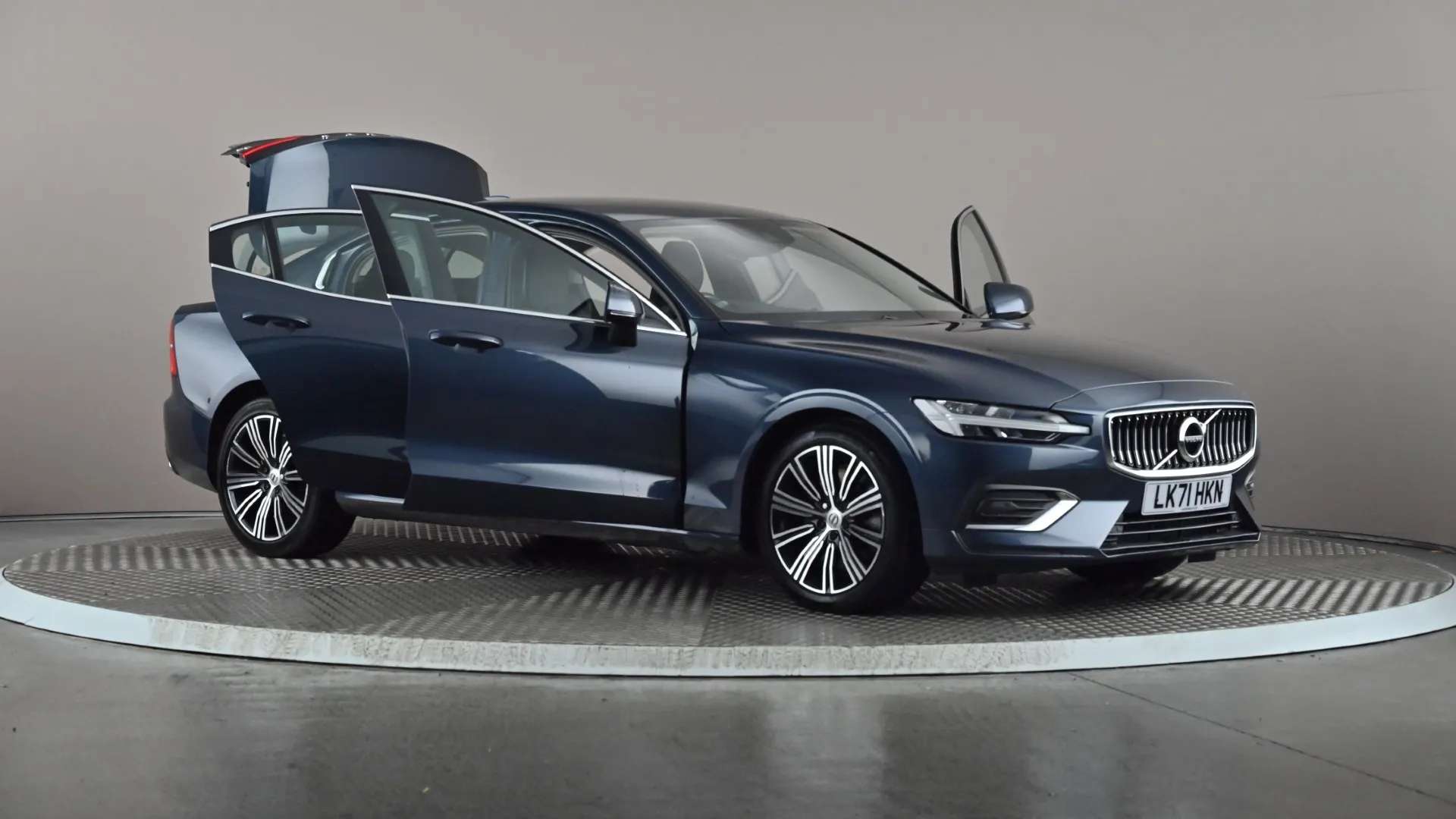 2021 VOLVO S60 2021 VOLVO S60