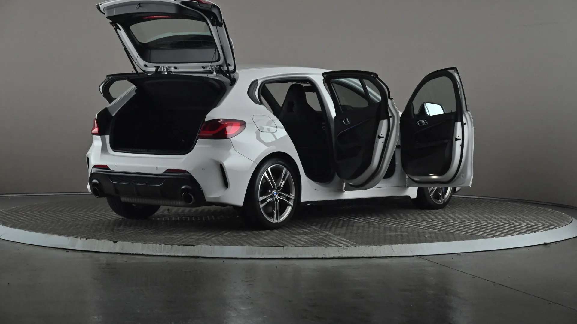 2022 BMW 1 SERIES 2022 BMW 1 SERIES