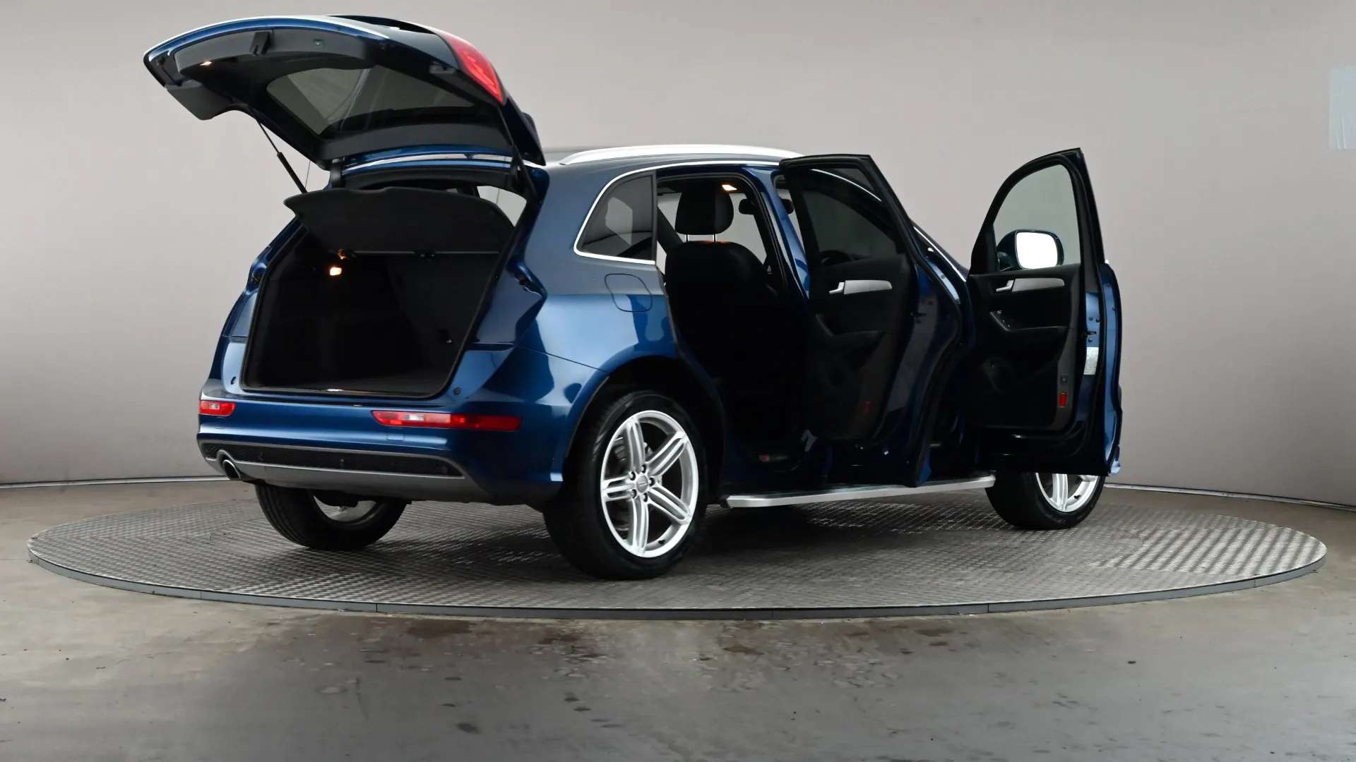 2015 AUDI Q5 2015 AUDI Q5
