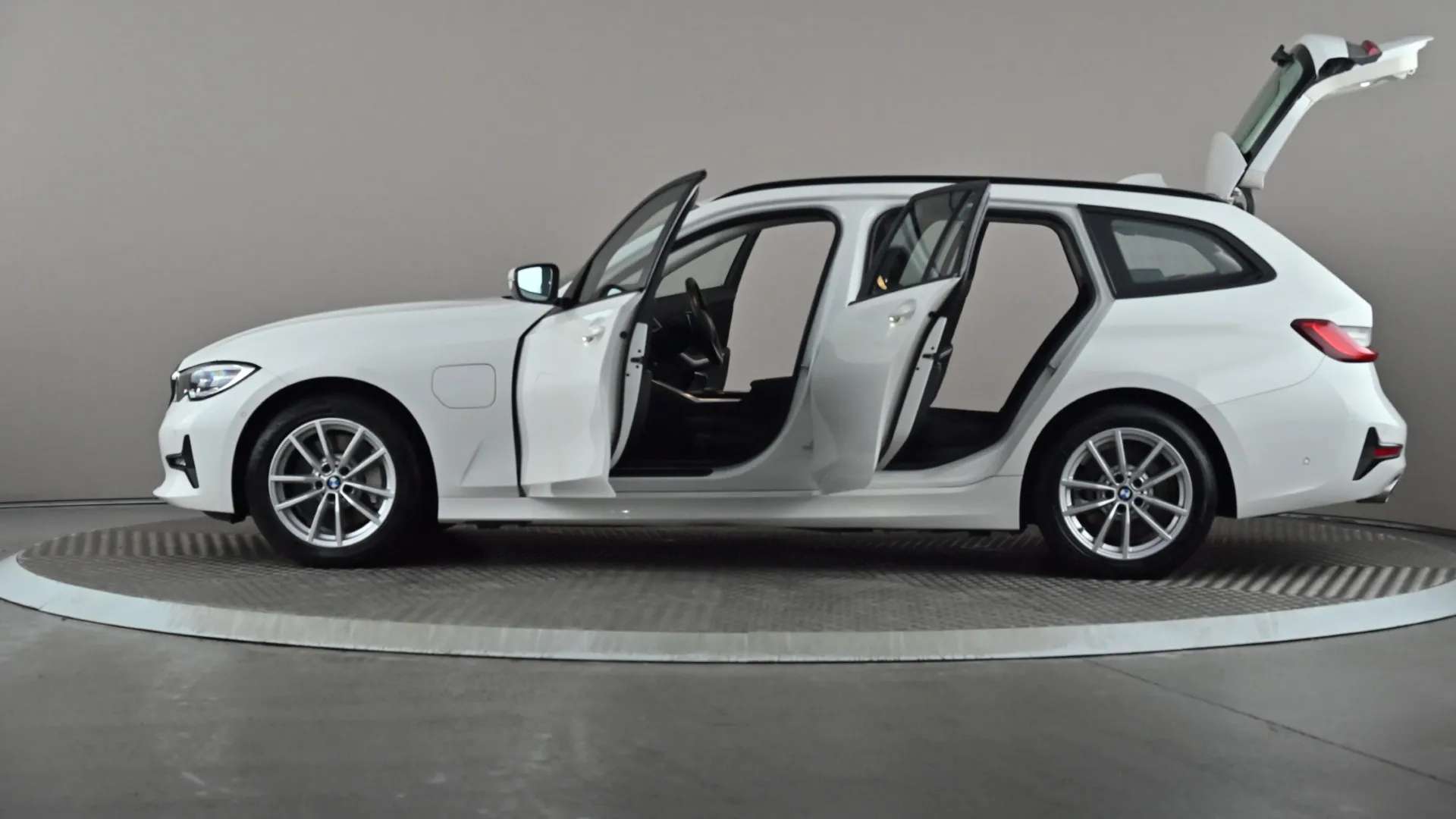 2021 BMW 3 SERIES TOURING 2021 BMW 3 SERIES TOURING