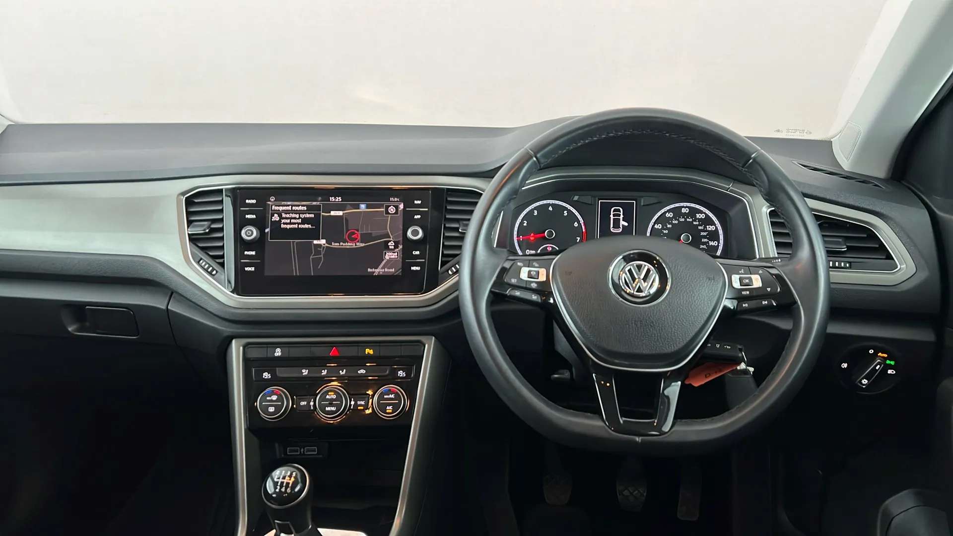 2020 VOLKSWAGEN T-ROC 2020 VOLKSWAGEN T-ROC