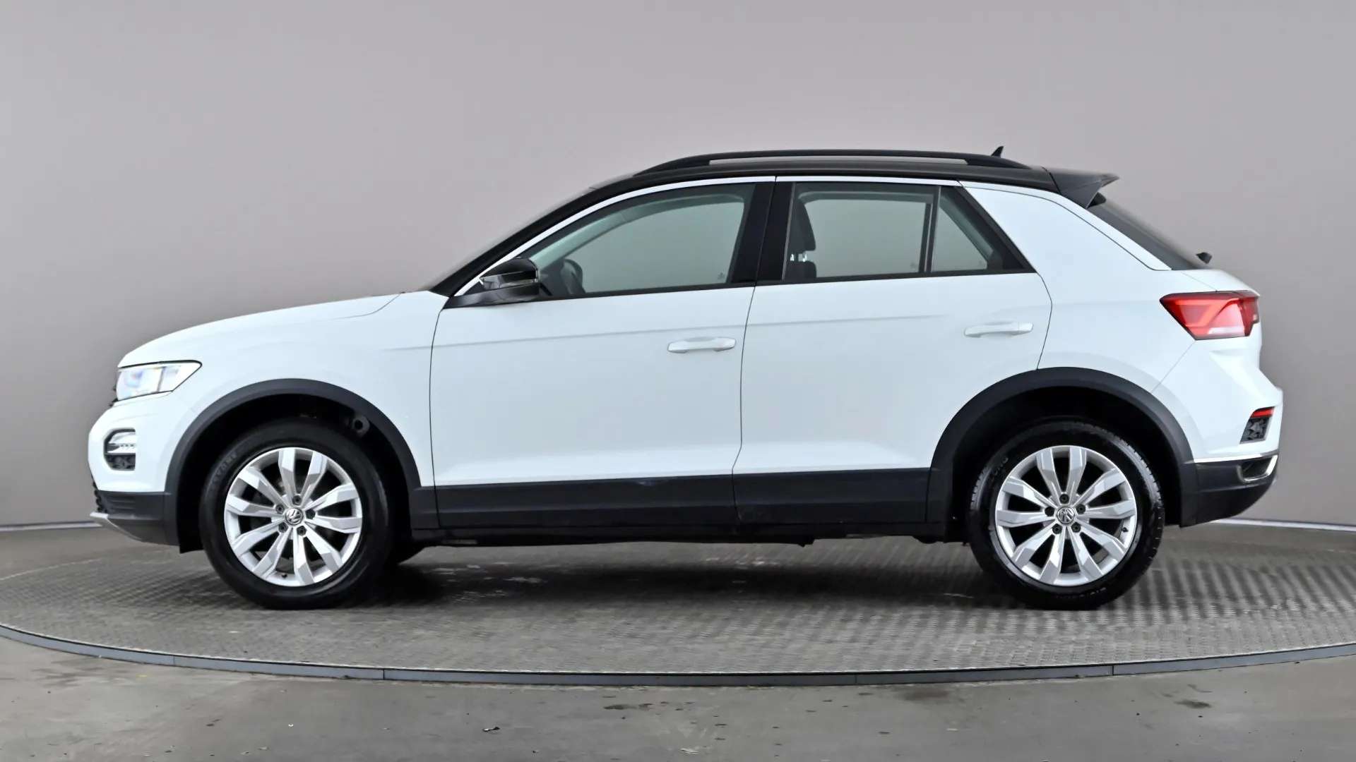 A 2020 VOLKSWAGEN T-ROC 1.0 TSI SE A 2020 VOLKSWAGEN T-ROC 1.0 TSI SE