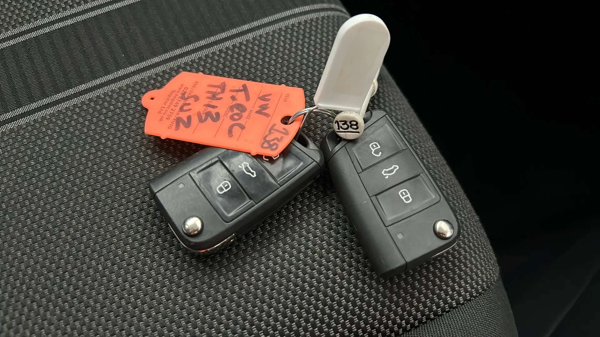 2020 VOLKSWAGEN T-ROC 2020 VOLKSWAGEN T-ROC