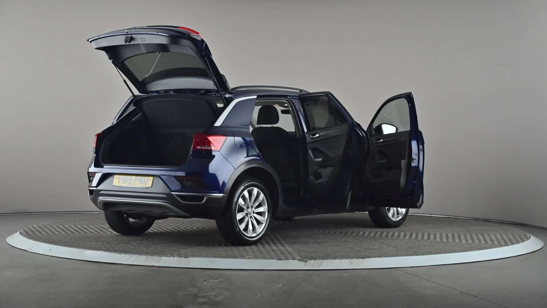 2019 VOLKSWAGEN T-ROC 2019 VOLKSWAGEN T-ROC