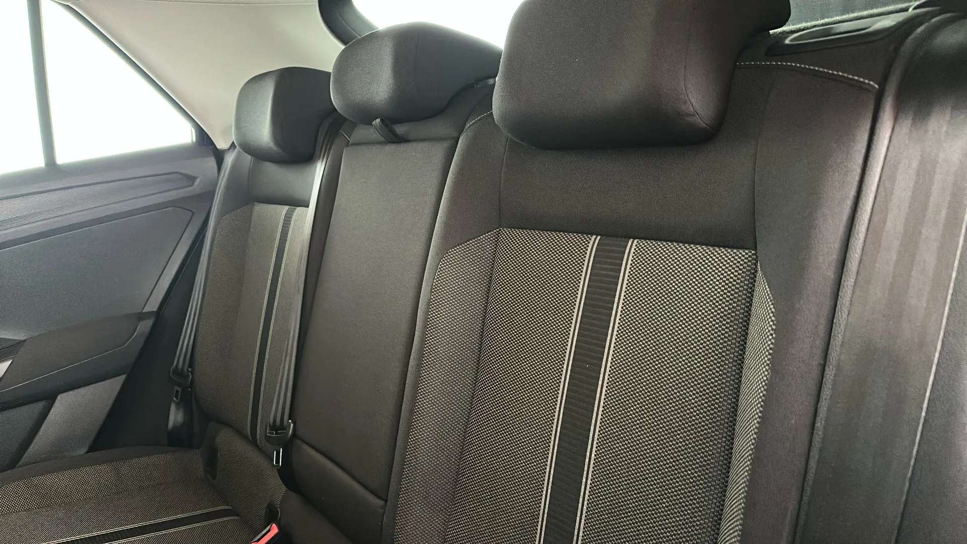 2019 VOLKSWAGEN T-ROC 2019 VOLKSWAGEN T-ROC