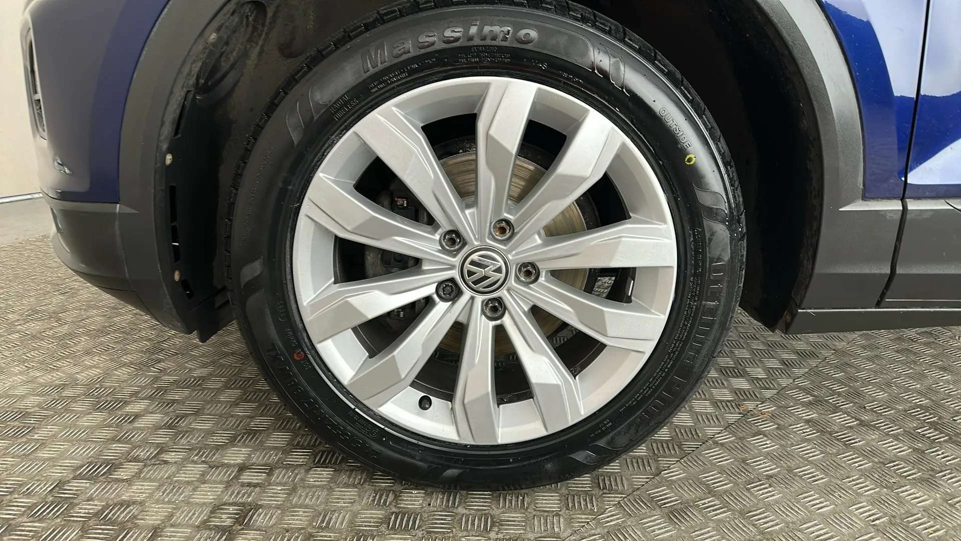 2019 VOLKSWAGEN T-ROC 2019 VOLKSWAGEN T-ROC