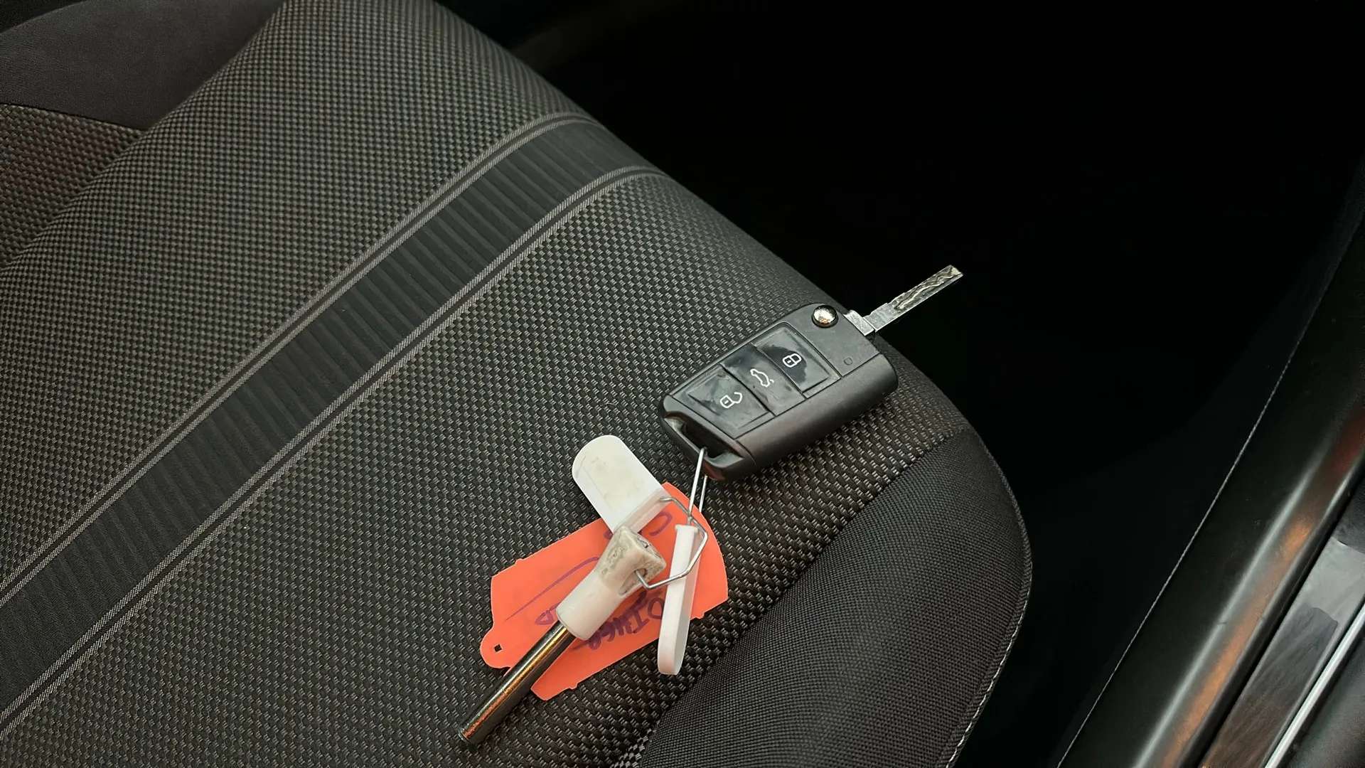 2019 VOLKSWAGEN T-ROC 2019 VOLKSWAGEN T-ROC