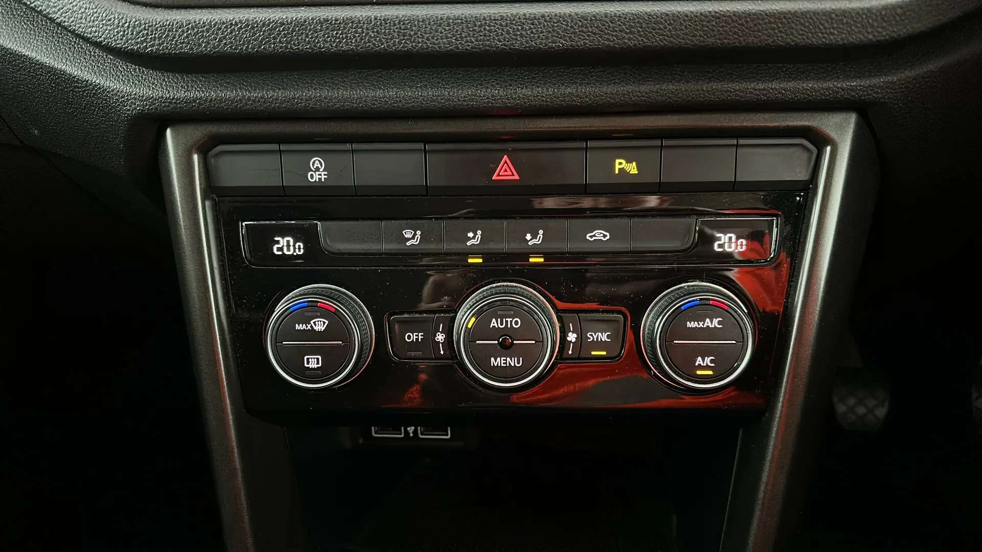 2019 VOLKSWAGEN T-ROC 2019 VOLKSWAGEN T-ROC