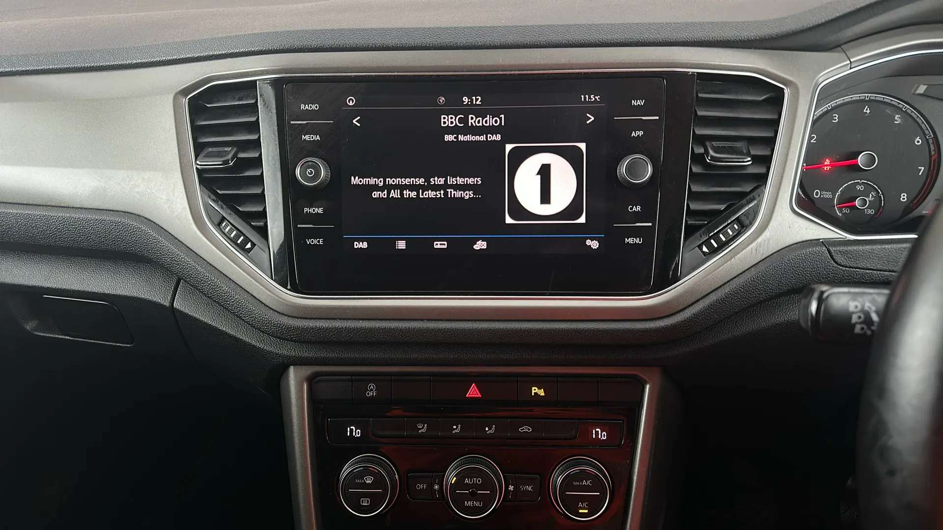 2020 VOLKSWAGEN T-ROC 2020 VOLKSWAGEN T-ROC