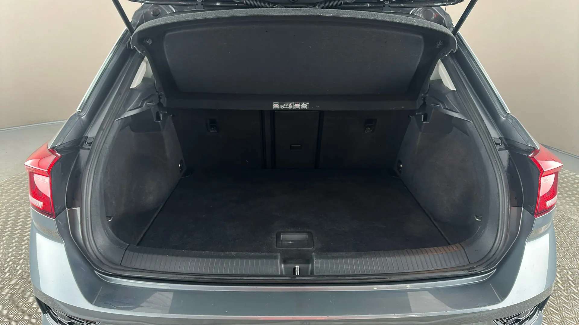 2020 VOLKSWAGEN T-ROC 2020 VOLKSWAGEN T-ROC