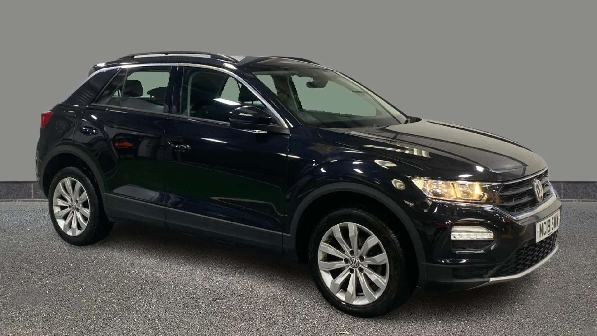 A 2019 VOLKSWAGEN T-ROC 1.6 TDI SE A 2019 VOLKSWAGEN T-ROC 1.6 TDI SE
