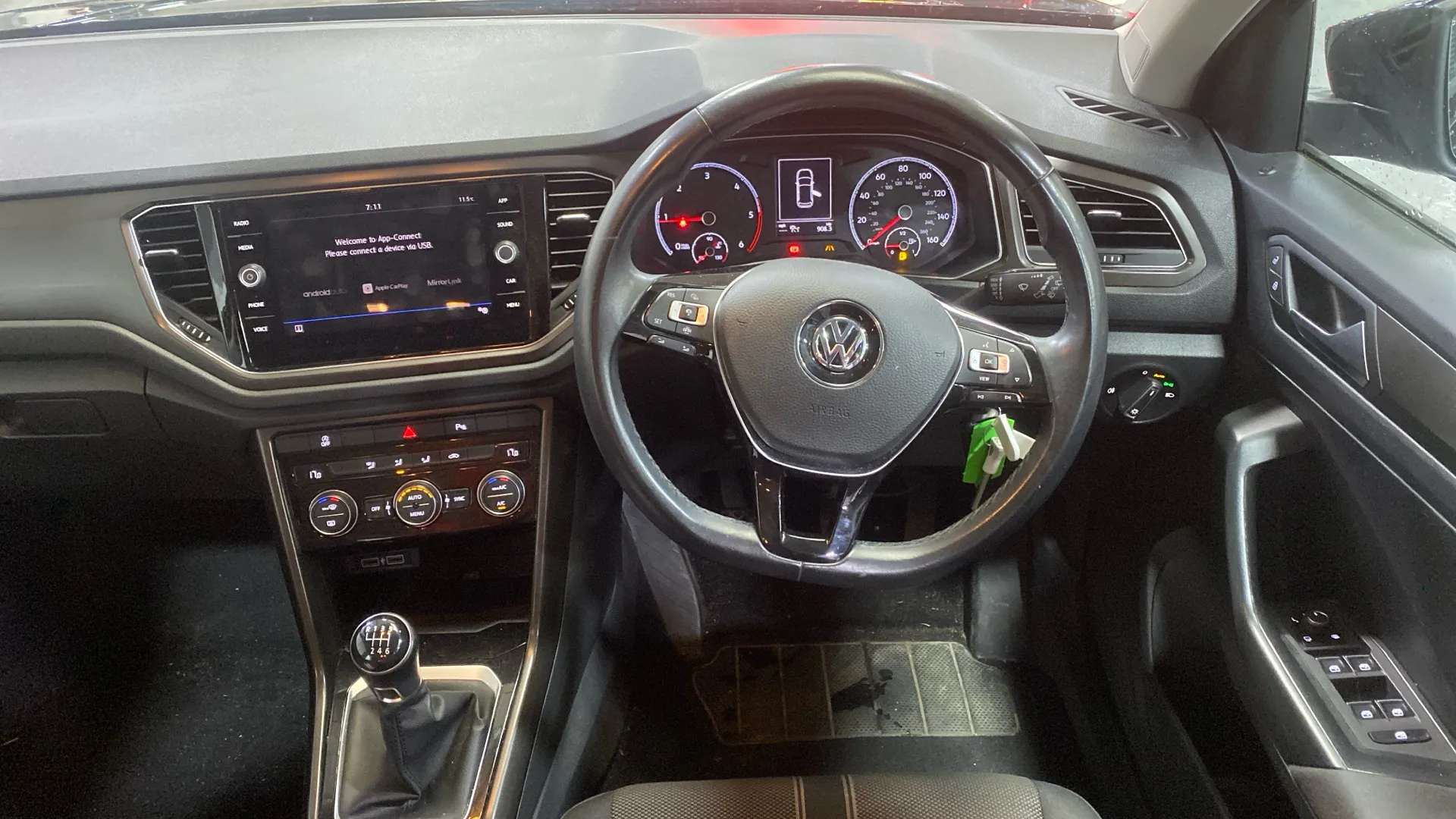 2019 VOLKSWAGEN T-ROC 2019 VOLKSWAGEN T-ROC