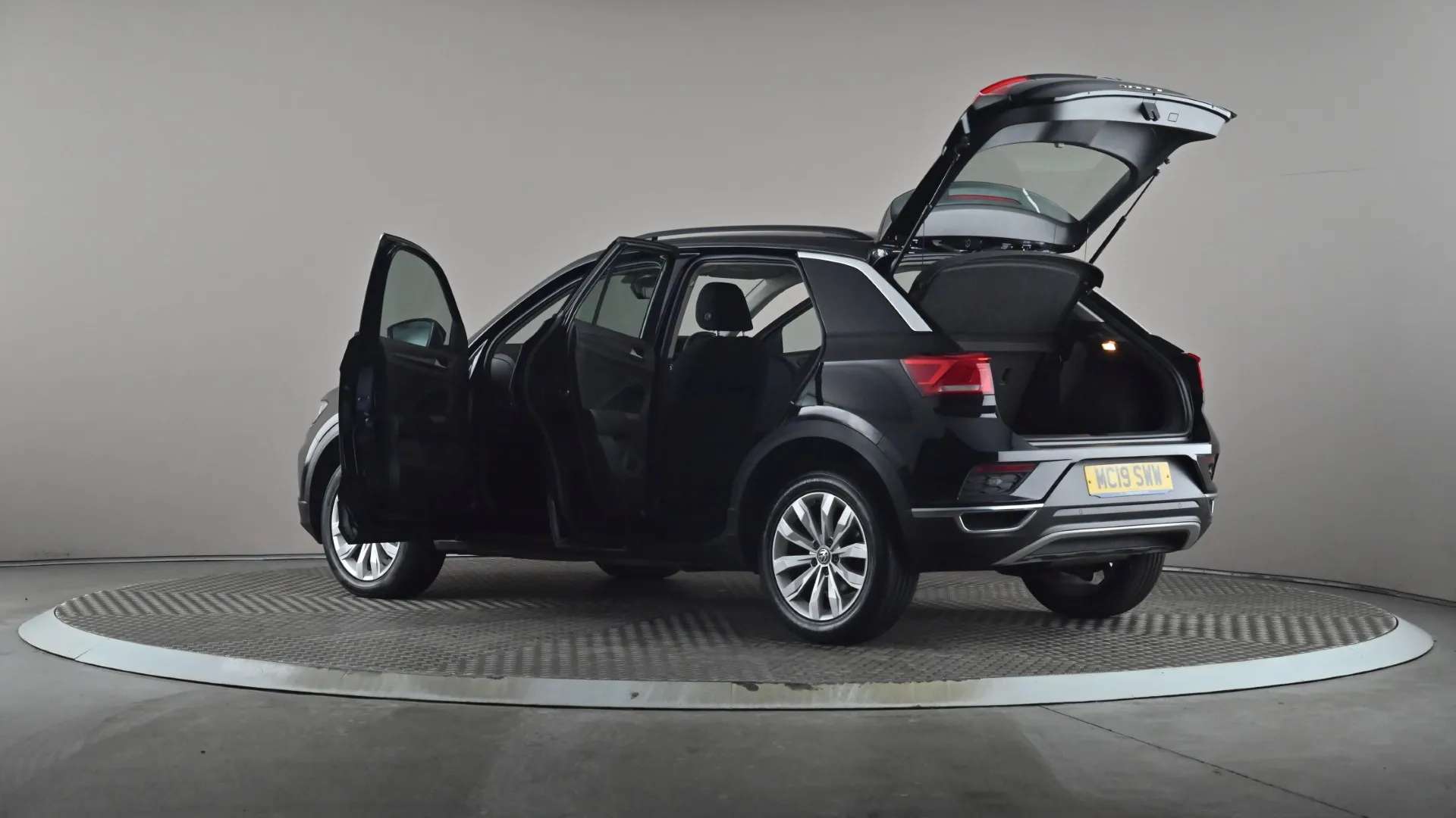 2019 VOLKSWAGEN T-ROC 2019 VOLKSWAGEN T-ROC