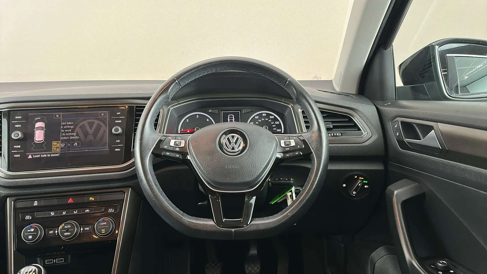 2019 VOLKSWAGEN T-ROC 2019 VOLKSWAGEN T-ROC