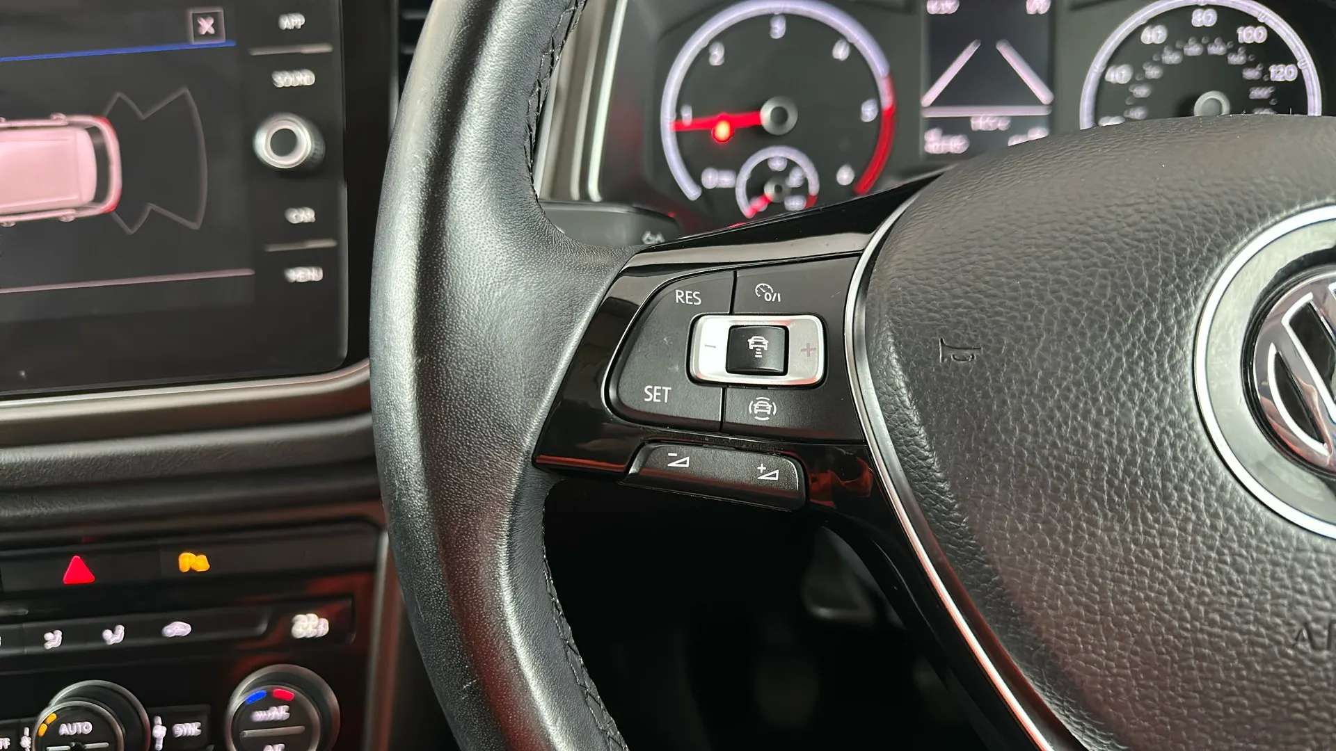 2019 VOLKSWAGEN T-ROC 2019 VOLKSWAGEN T-ROC