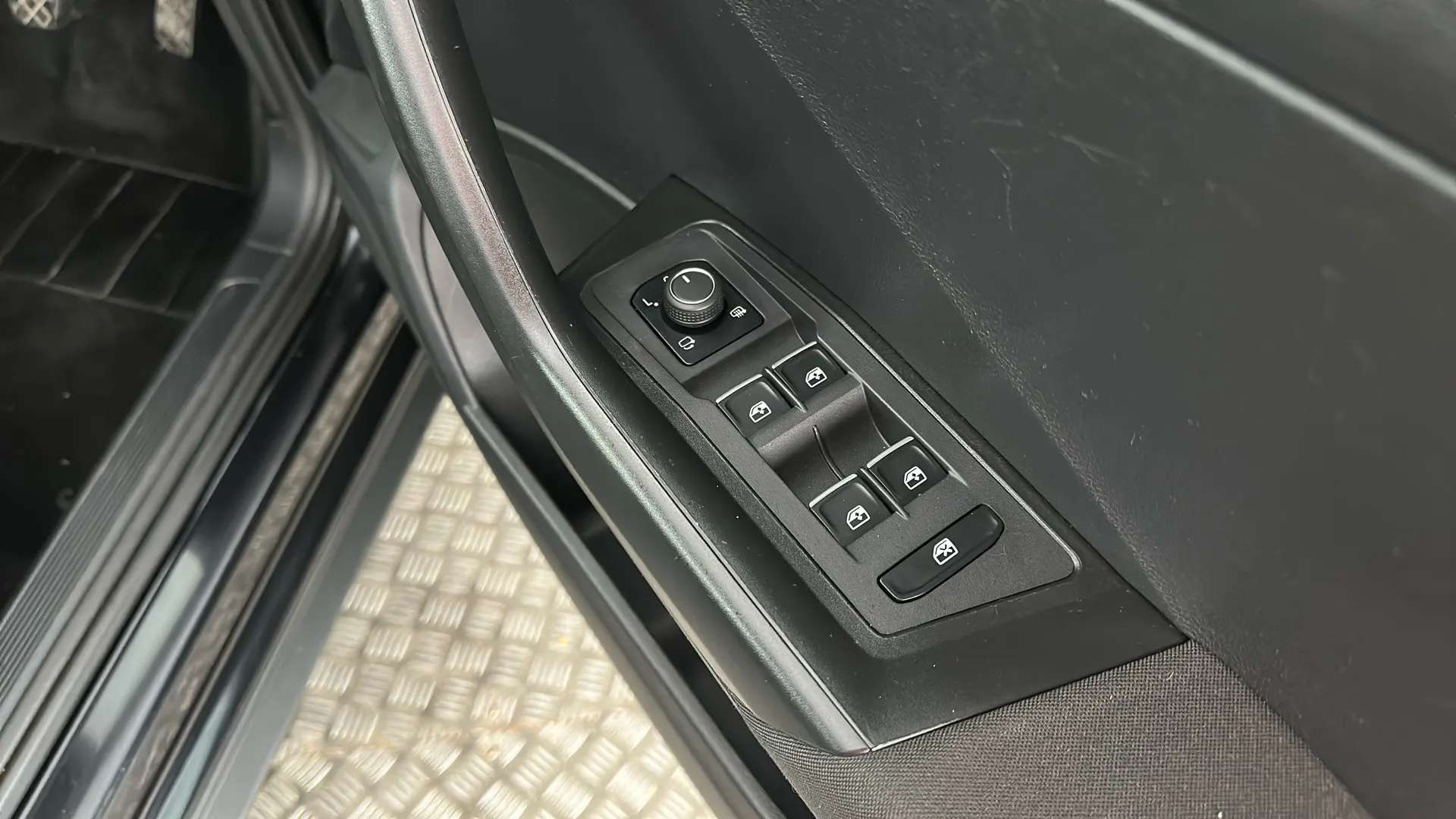 2019 VOLKSWAGEN T-ROC 2019 VOLKSWAGEN T-ROC