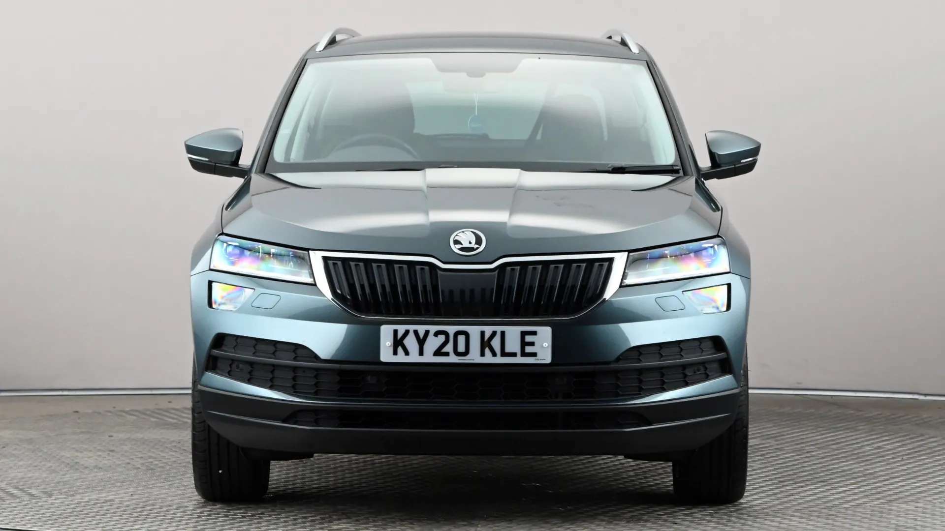 A 2020 SKODA KAROQ 1.5 TSI SE L A 2020 SKODA KAROQ 1.5 TSI SE L