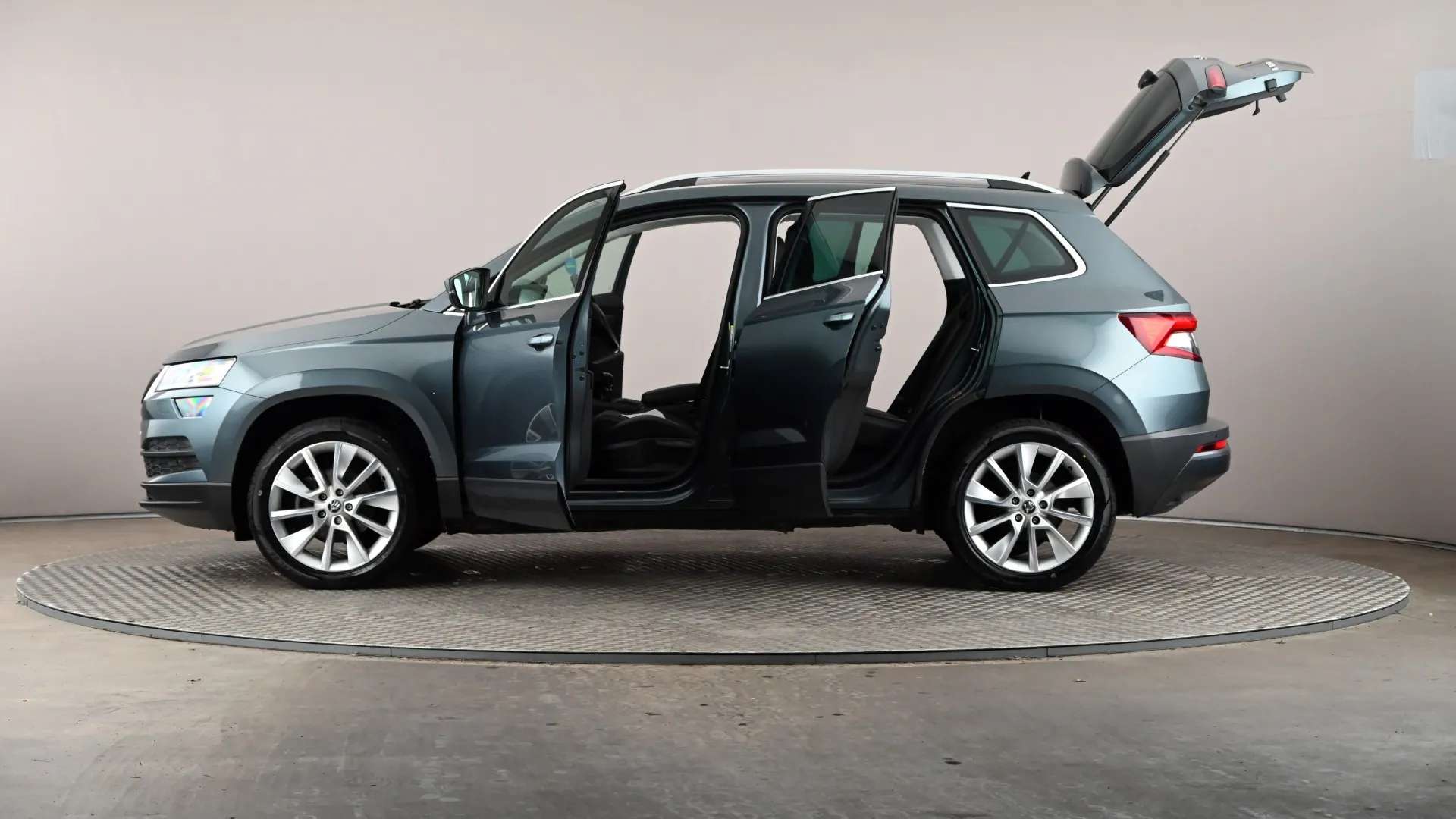 2020 SKODA KAROQ 2020 SKODA KAROQ