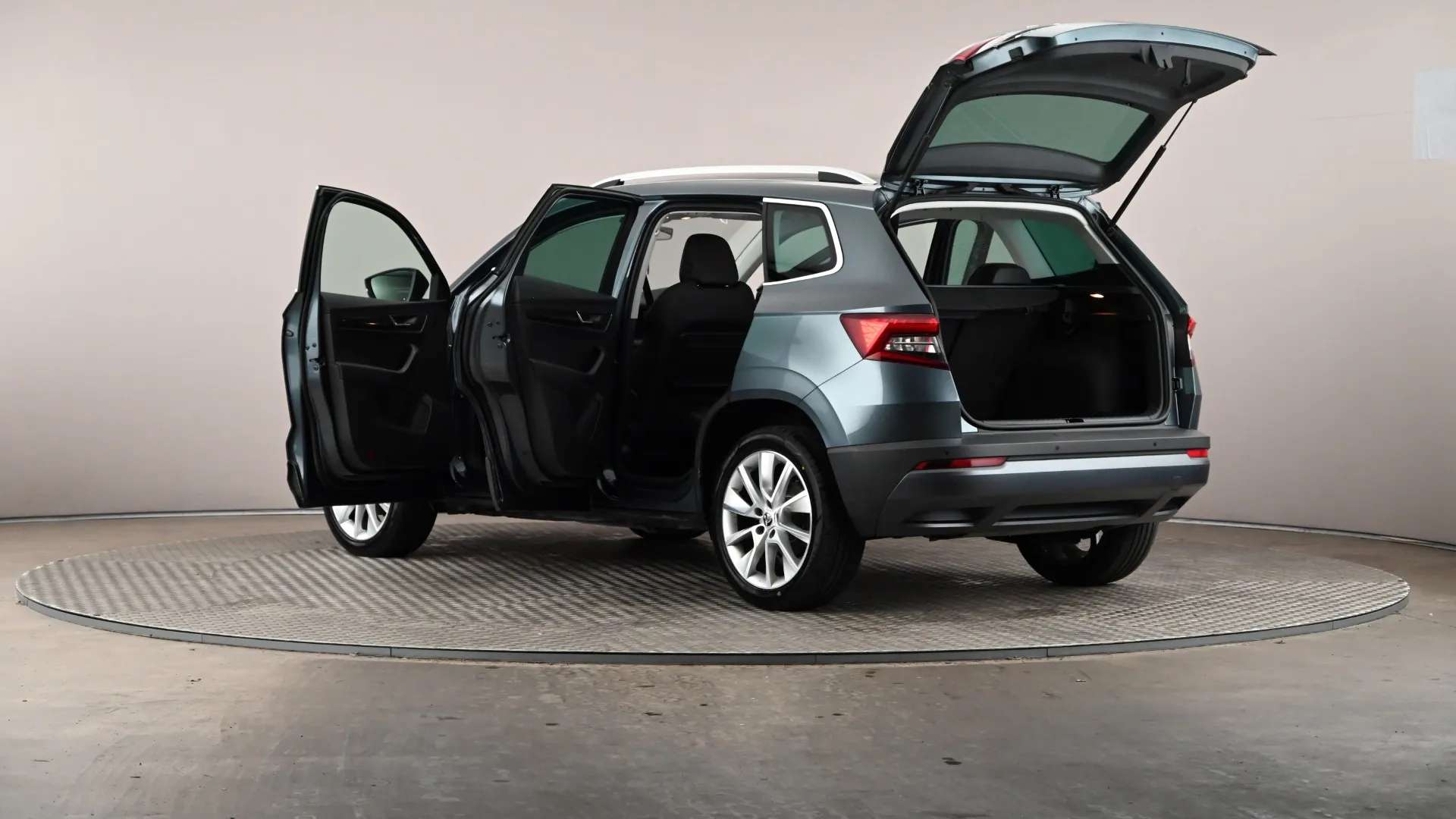 2020 SKODA KAROQ 2020 SKODA KAROQ
