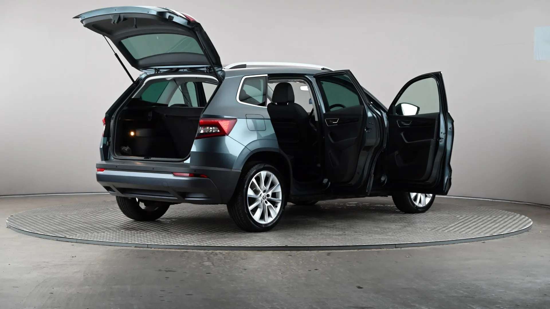2020 SKODA KAROQ 2020 SKODA KAROQ