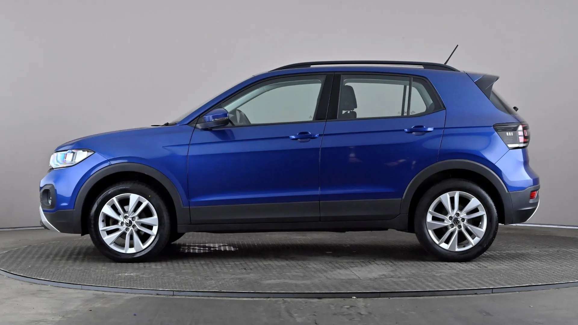 A 2023 VOLKSWAGEN T-CROSS 1.0 TSI SE A 2023 VOLKSWAGEN T-CROSS 1.0 TSI SE