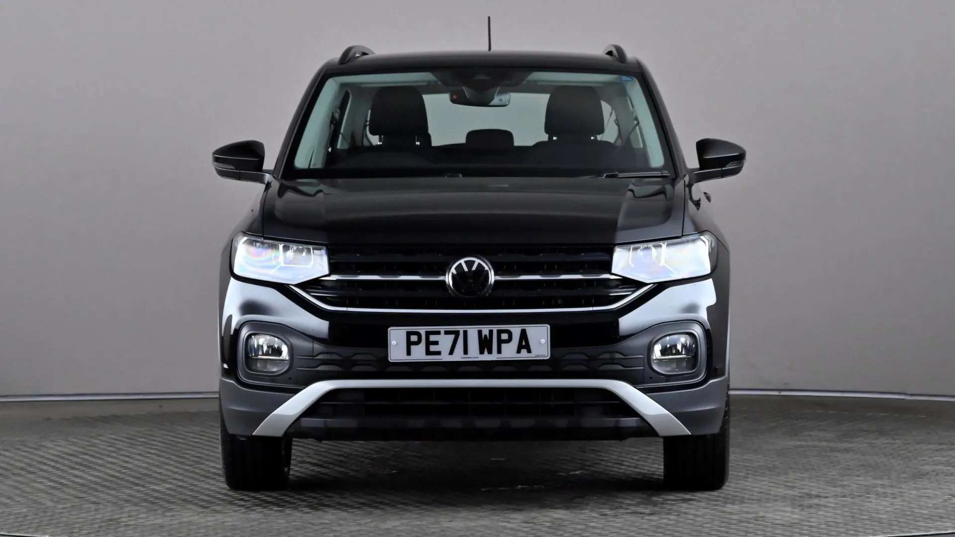 A 2021 VOLKSWAGEN T-CROSS 1.0 TSI SE A 2021 VOLKSWAGEN T-CROSS 1.0 TSI SE