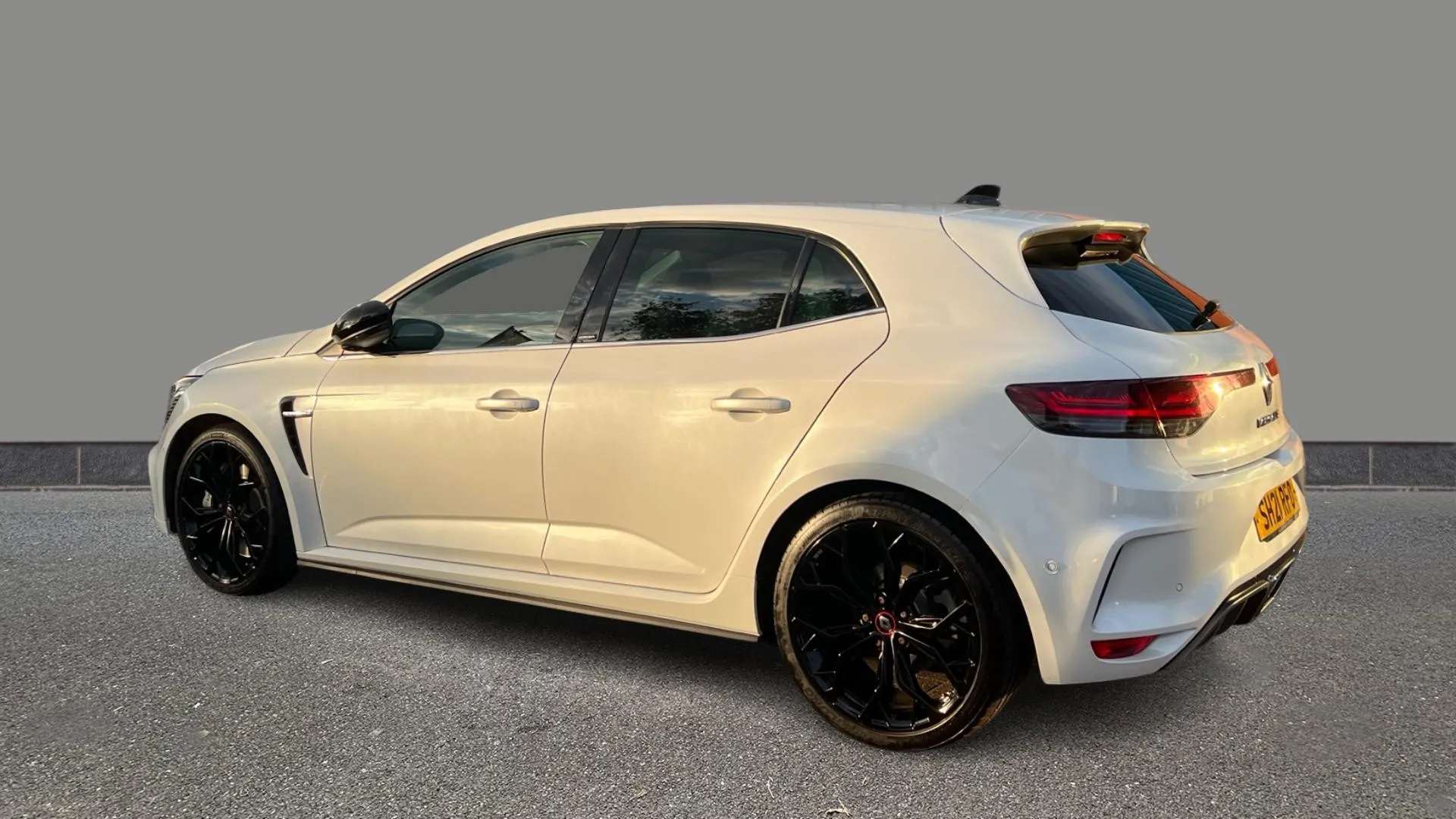 A 2021 RENAULT MEGANE R.S. 1.8 300 Auto A 2021 RENAULT MEGANE R.S. 1.8 300 Auto