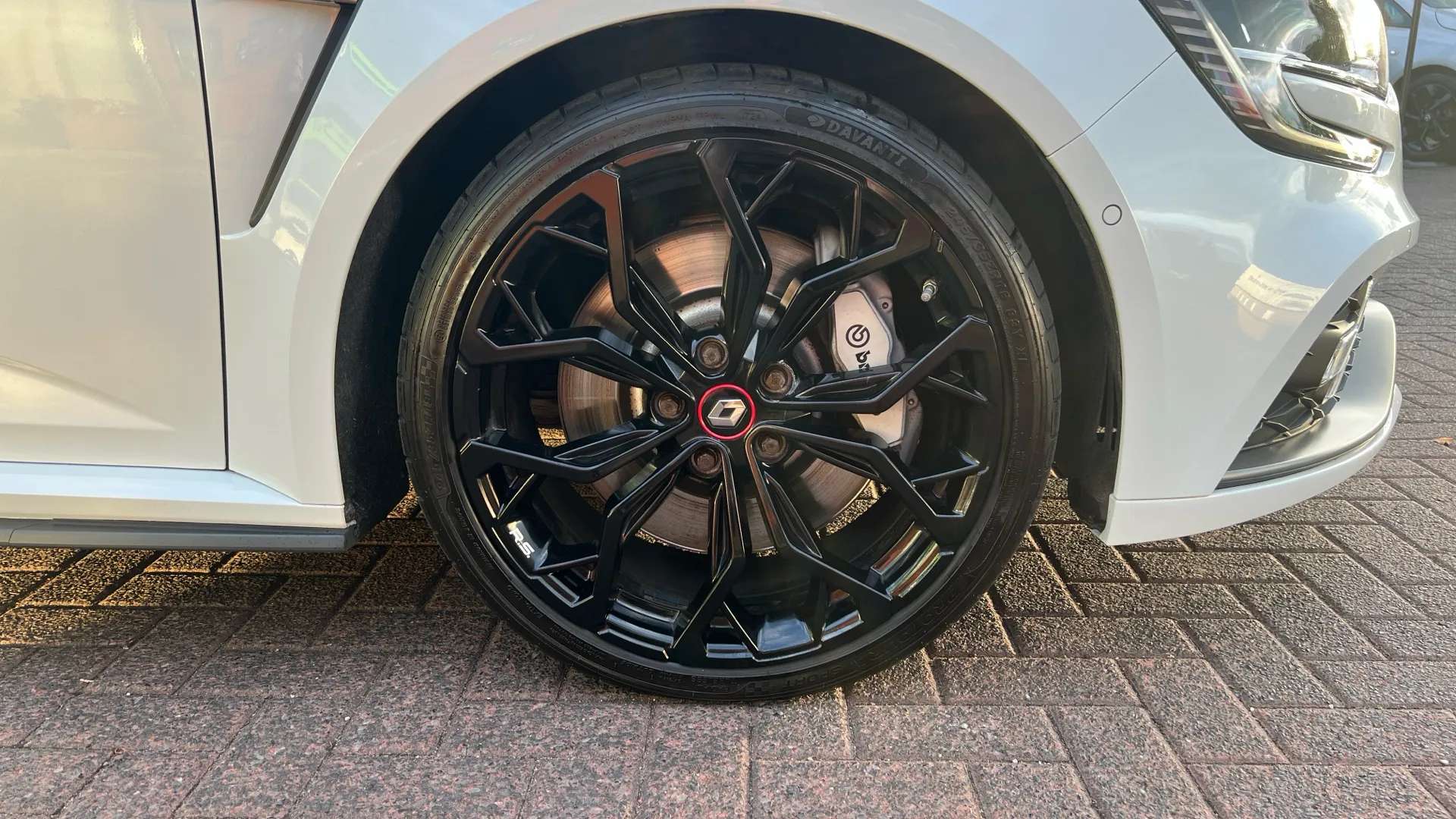2021 RENAULT MEGANE R.S. 2021 RENAULT MEGANE R.S.