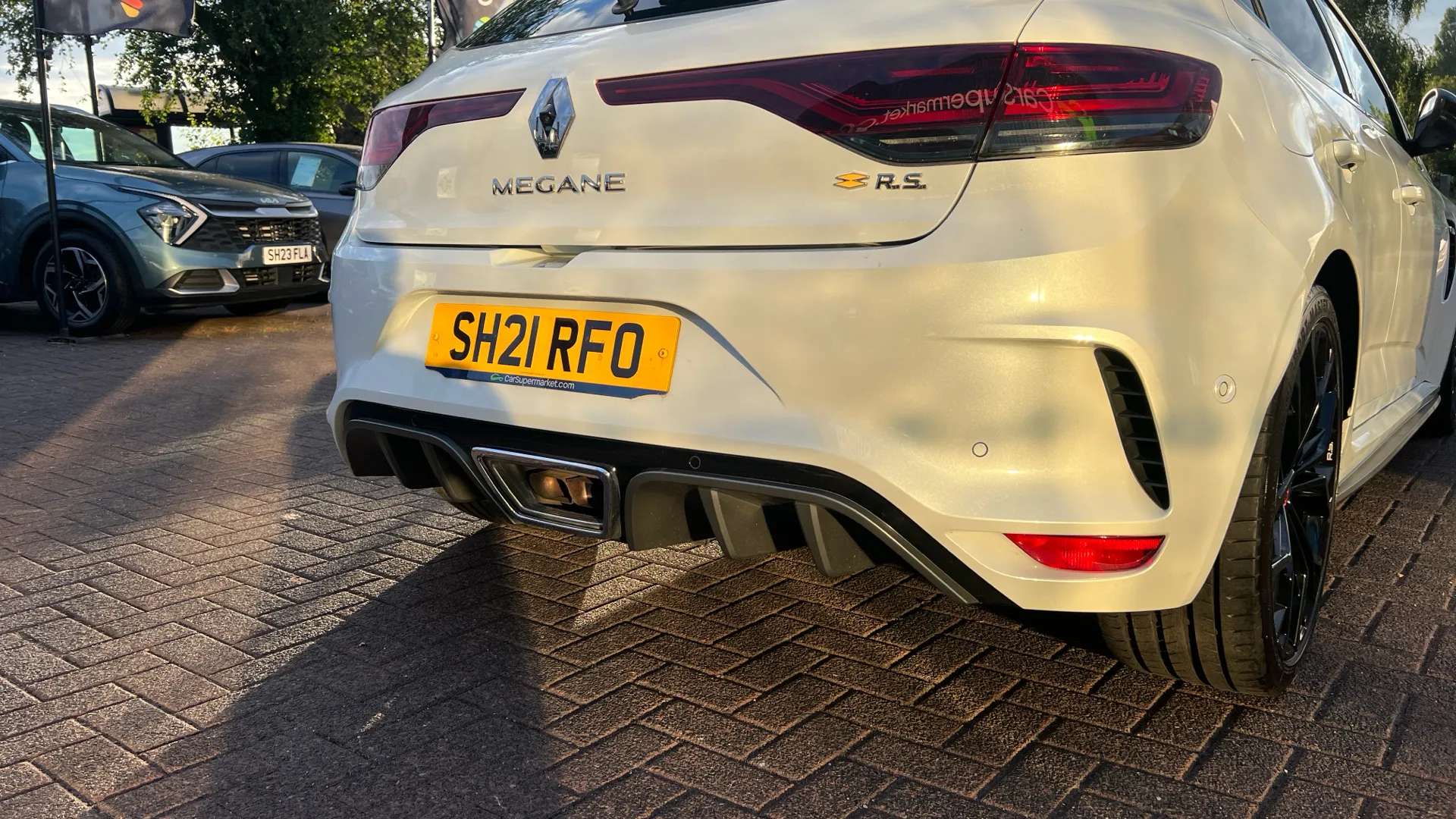2021 RENAULT MEGANE R.S. 2021 RENAULT MEGANE R.S.