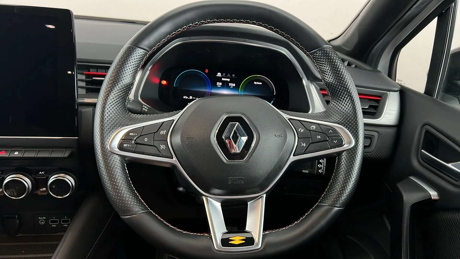 2022 RENAULT CAPTUR 2022 RENAULT CAPTUR