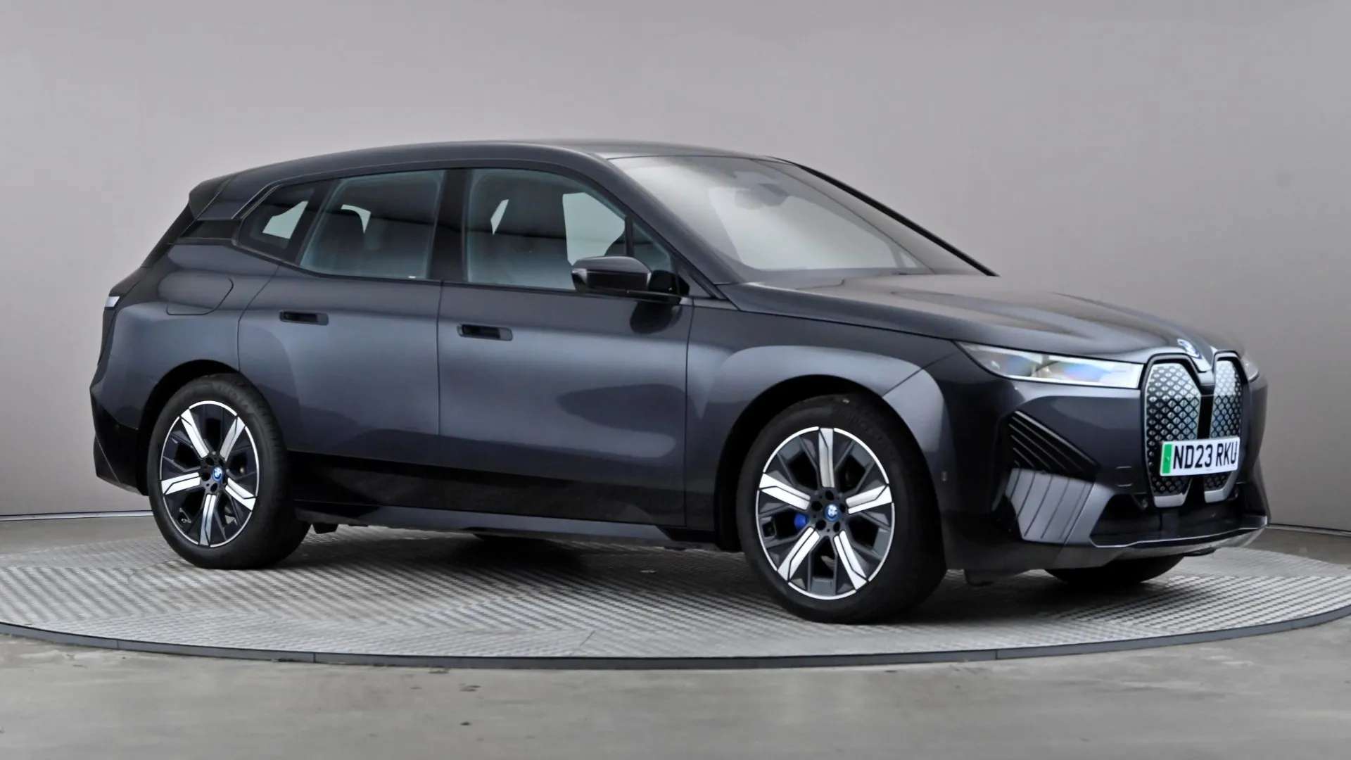 A 2023 BMW IX 240kW xDrive40 M Sport 76.6kWh Auto A 2023 BMW IX 240kW xDrive40 M Sport 76.6kWh Auto