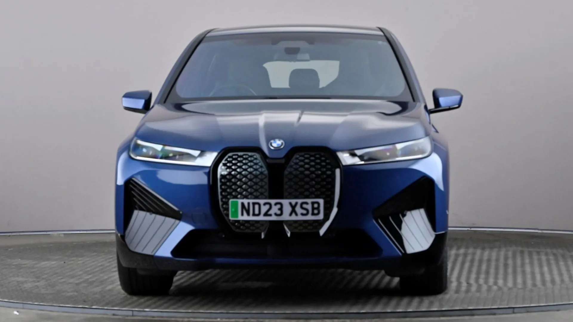 A 2023 BMW IX 240kW xDrive40 M Sport 76.6kWh Auto A 2023 BMW IX 240kW xDrive40 M Sport 76.6kWh Auto